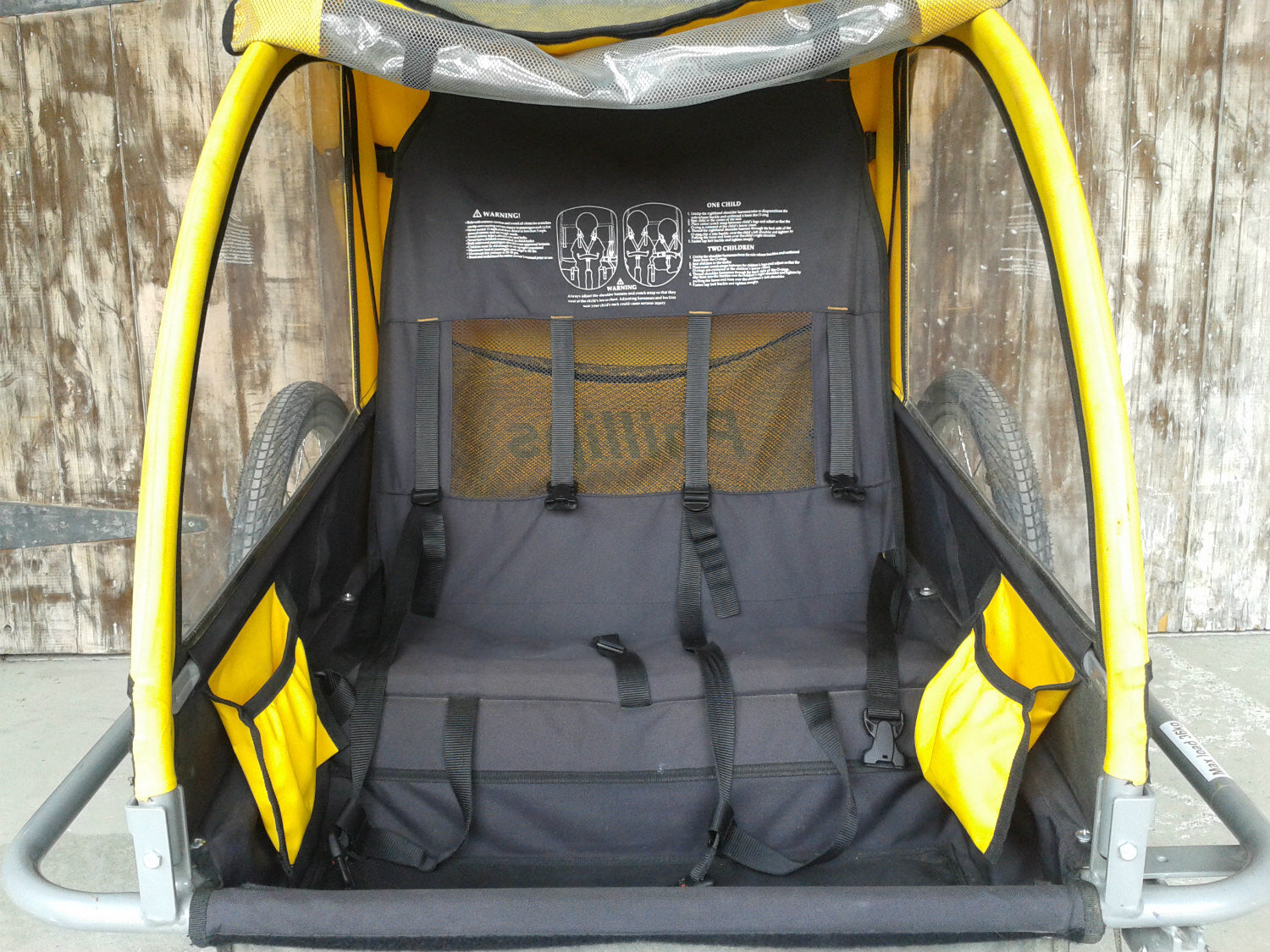 Child trailer - inside