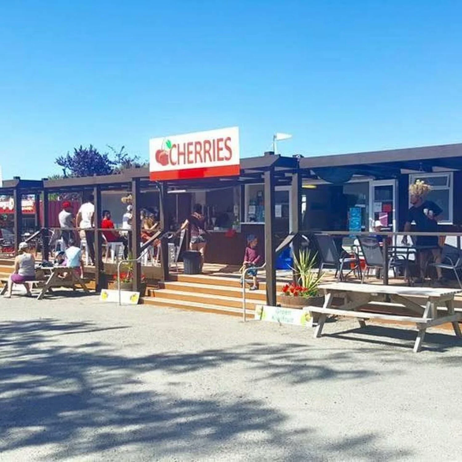 Thomas Brothers Cherry & Real Fruit Ice Cream Stall