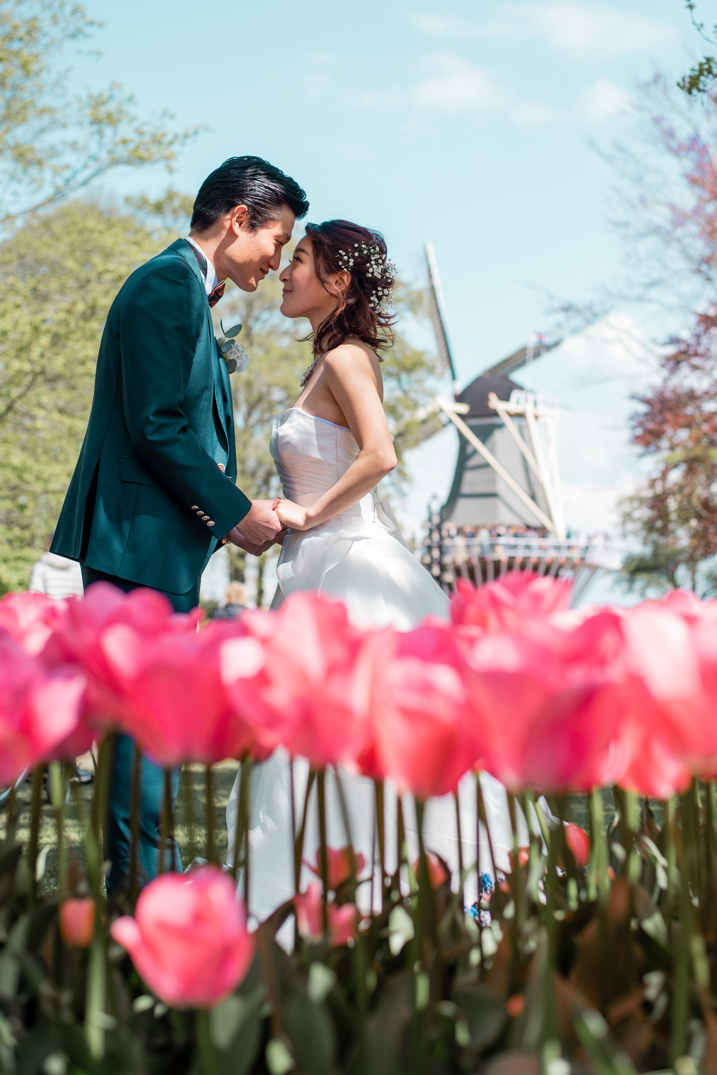 Amsterdam and keukenhof bridal shooting 