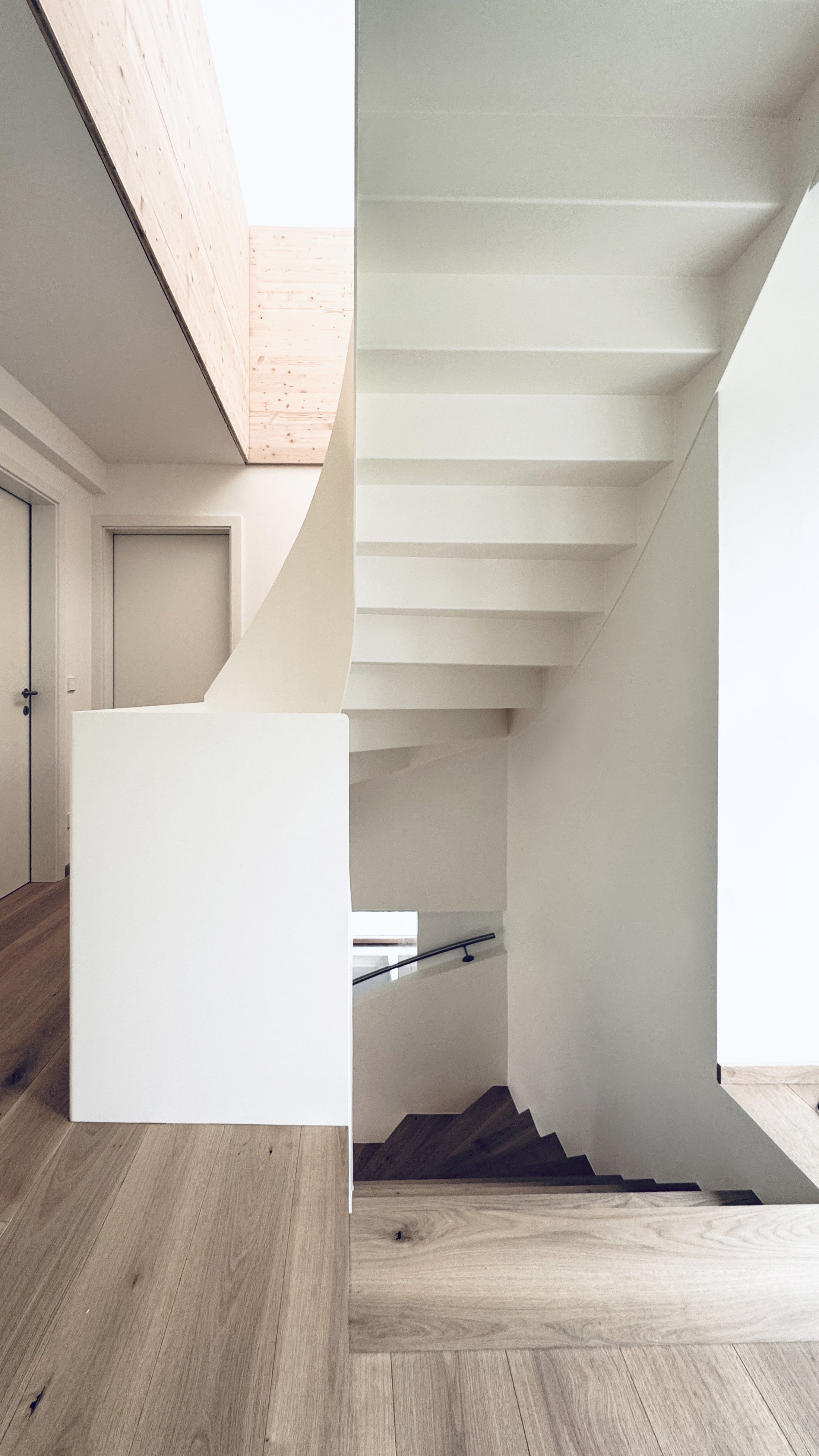 2028-interior-02.jpg
