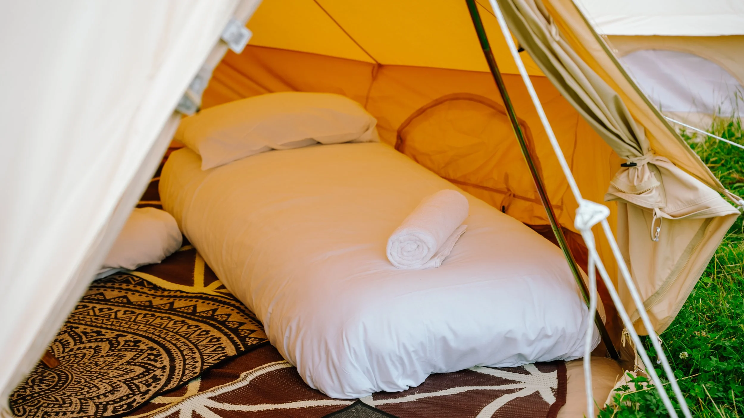 Classic Bell Tent Interior 9.jpg