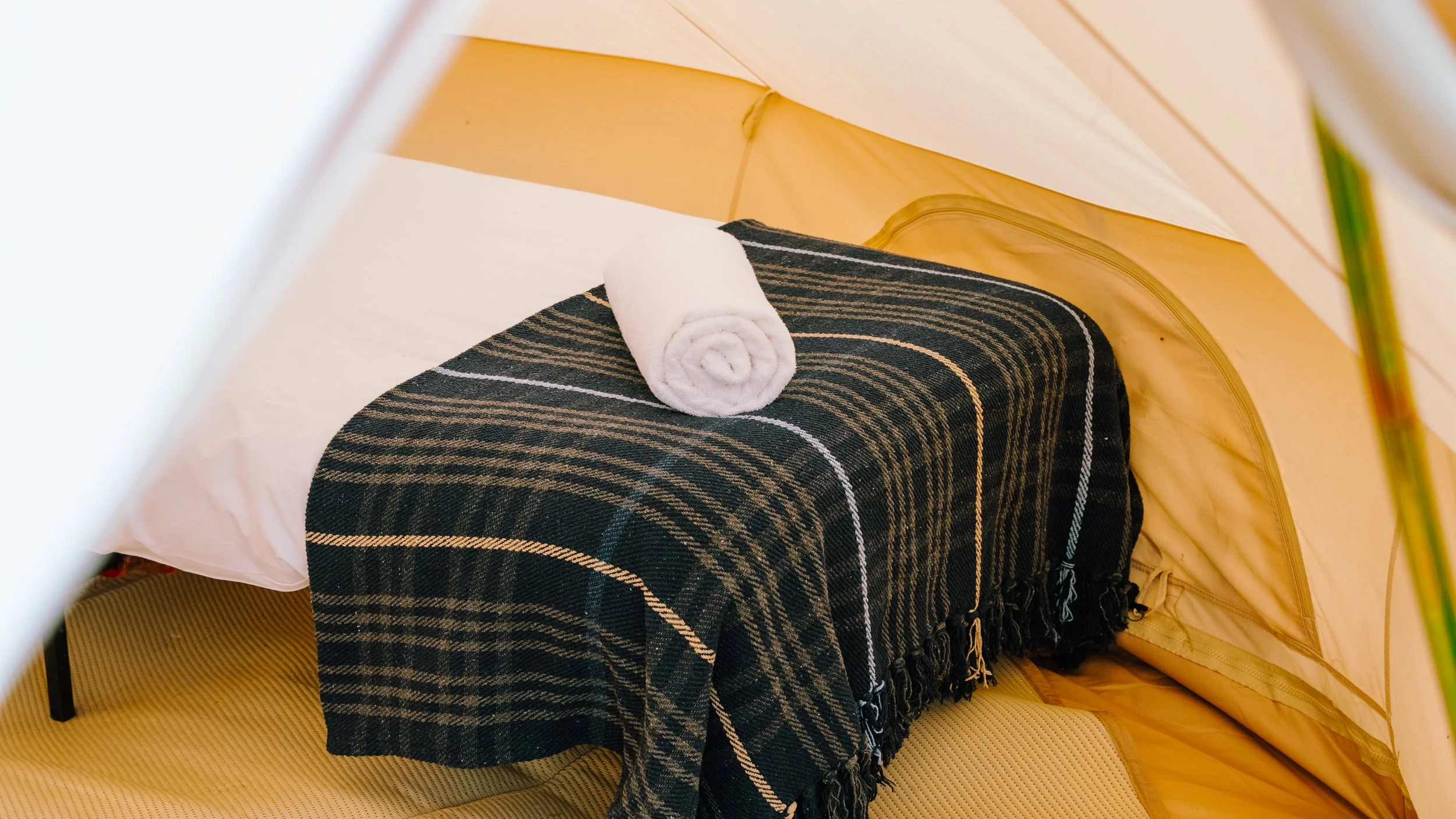 Luxury Bell Tent Interior 19.jpg