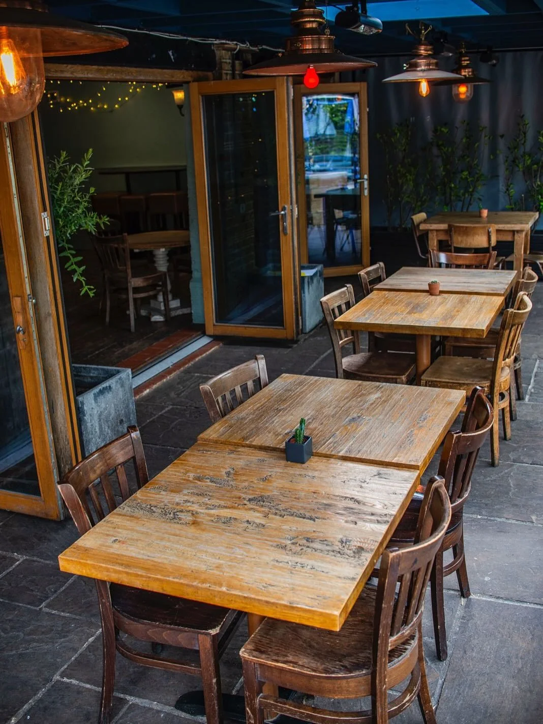 🎉 Our newly expanded function room is ready to host your next event! 🎉 
With space for up to 60 guests, it&rsquo;s fully covered and heated for year-round comfort and has all these fun extras:
🍸 Private Bar
📸 Photo Booth!
🎯 Dart Board
🎵 Plug in