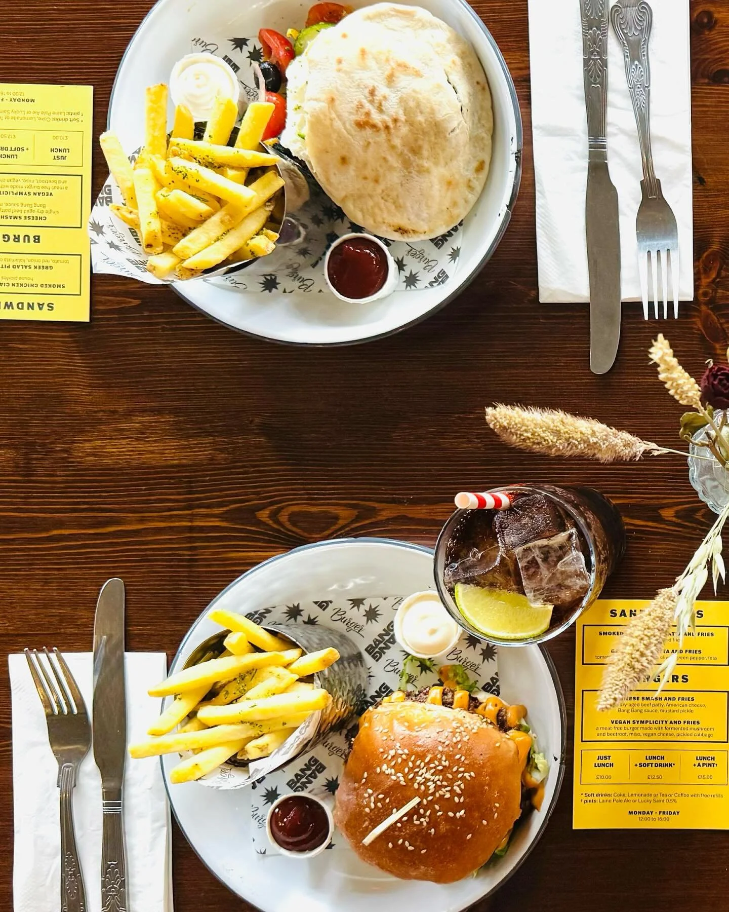 Our lunch deal is back and better than ever!

Monday-Friday 12-4pm

Get any lunch meal, with a pint, soft drink or unlimited coffee refills starting from&hellip;

&pound;12.50!!!!!!!

A banging solution for when you need to escape those zoom meetings