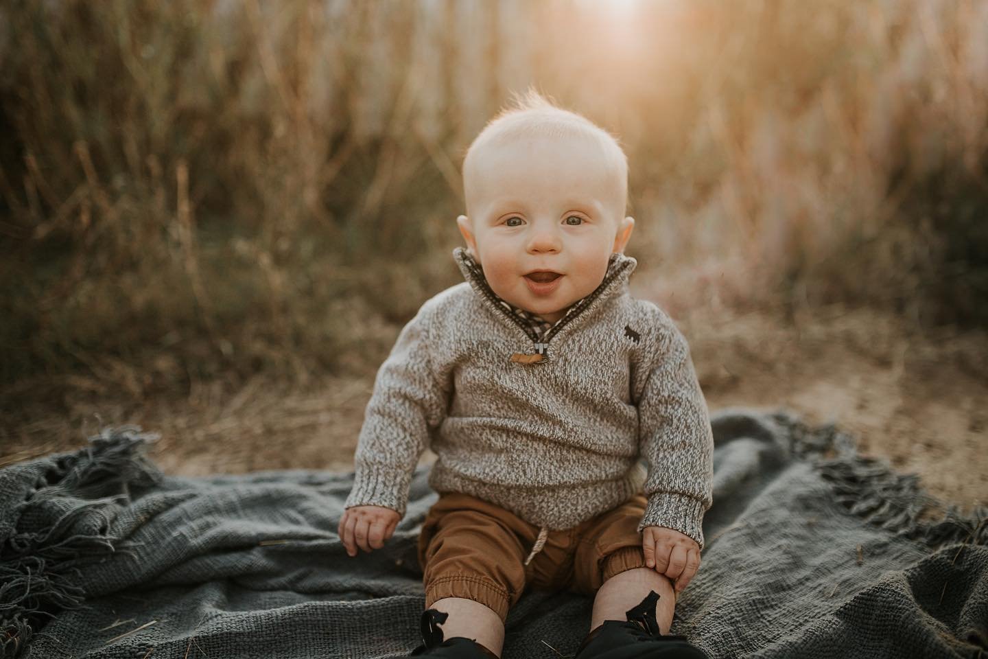 The 0-2 year old in your Family Session and their 4 important stages…