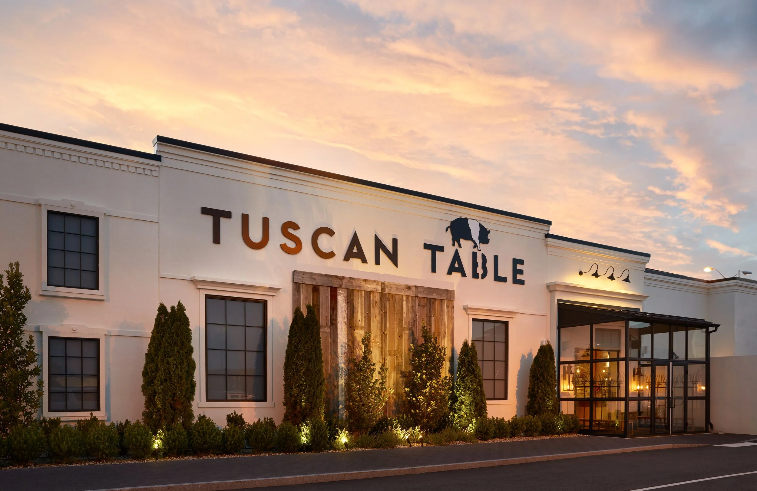 Tuscan Table_NicolasHome_JReecePhotography-01.jpg