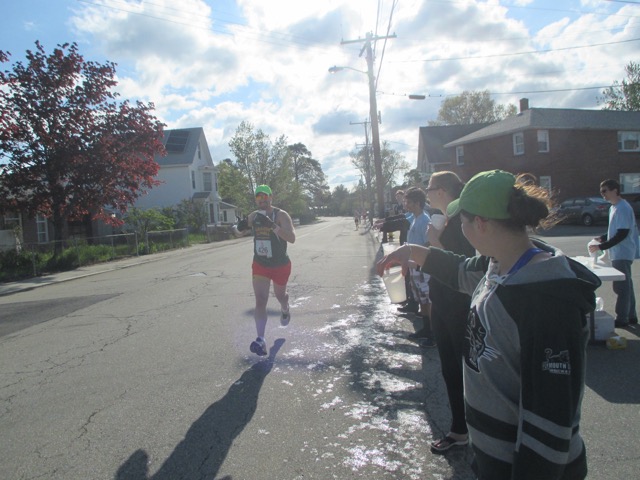IKS Shihan Jeff Maistrosky passes by the school as our awesome volunteers try to cool him down!