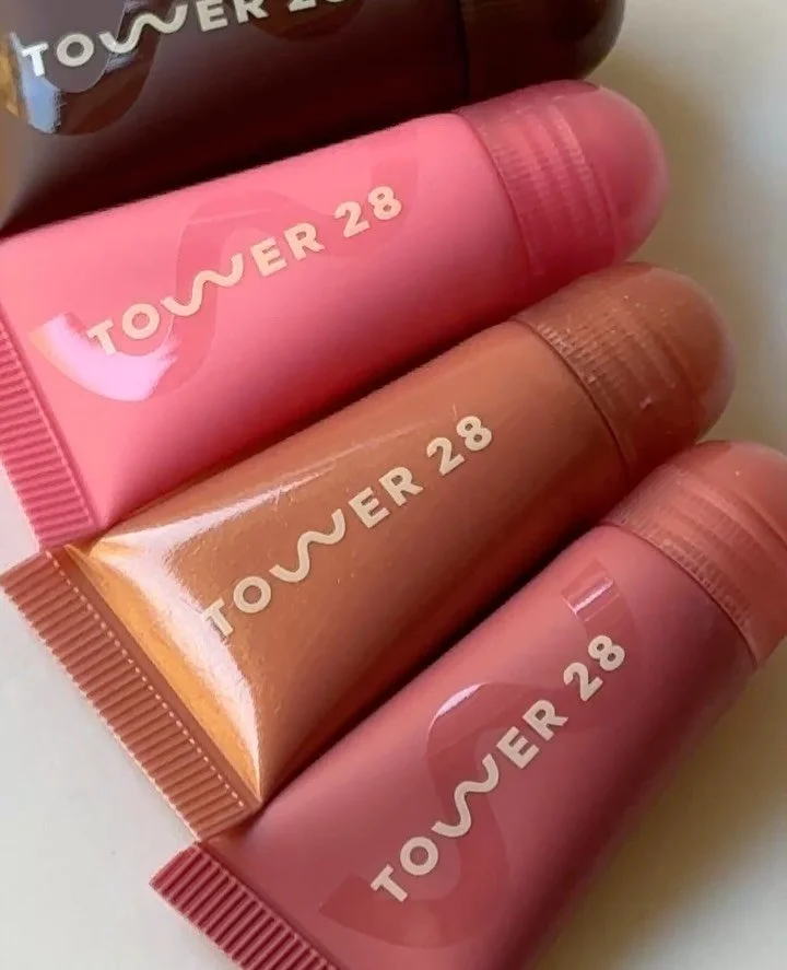 comment &ldquo;set&rdquo; for links
@loopsbeauty @theoutset @tower28beauty @saintjanebeauty