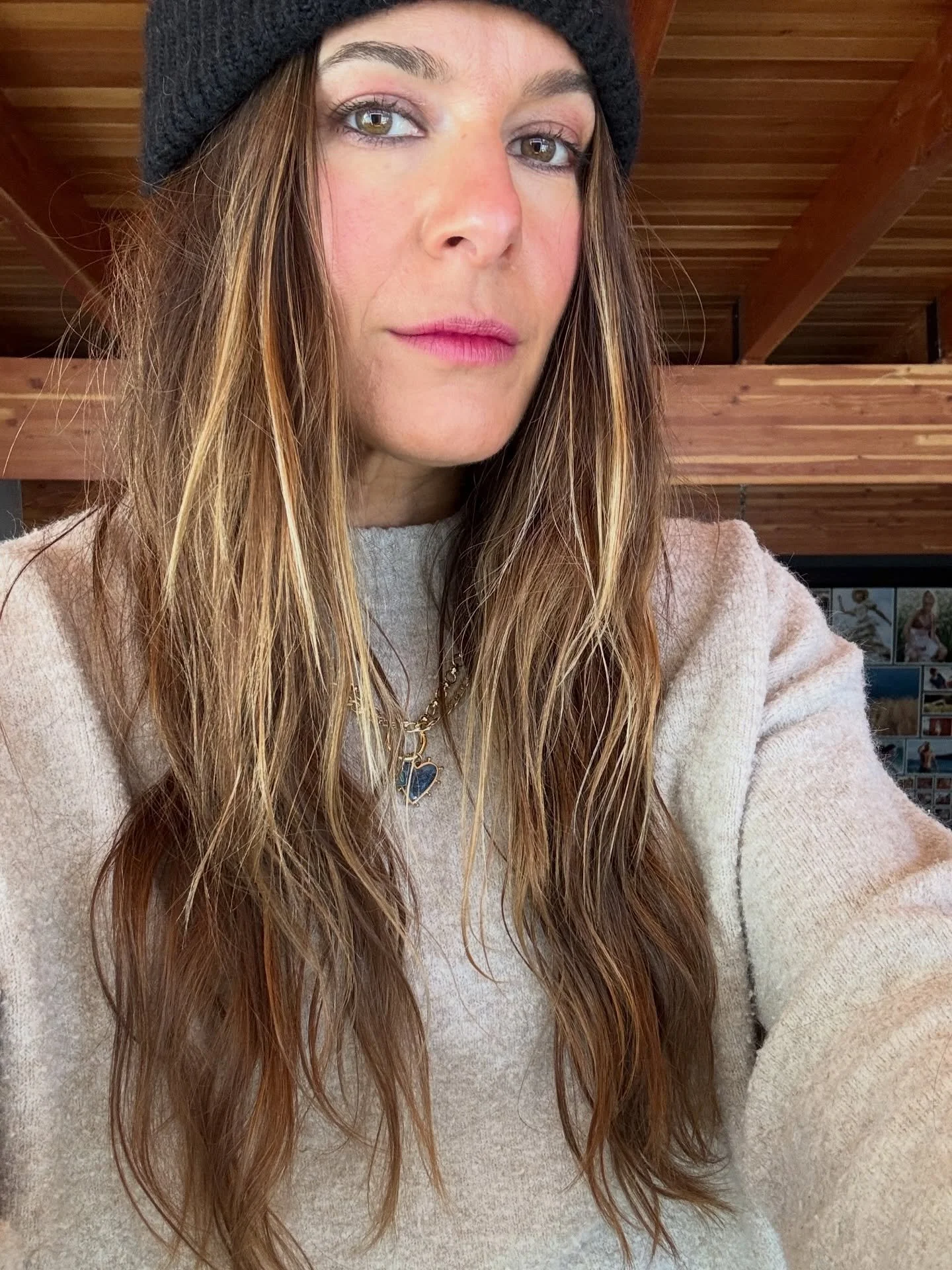 multiuse to the max
comment for links 
pro tip&bull; you don&rsquo;t need more in your makeup bag you need the right products and the knowledge to use them to their max
@milkmakeup @societynautique @jilliandempsey @tower28beauty @makebeautyofficial @