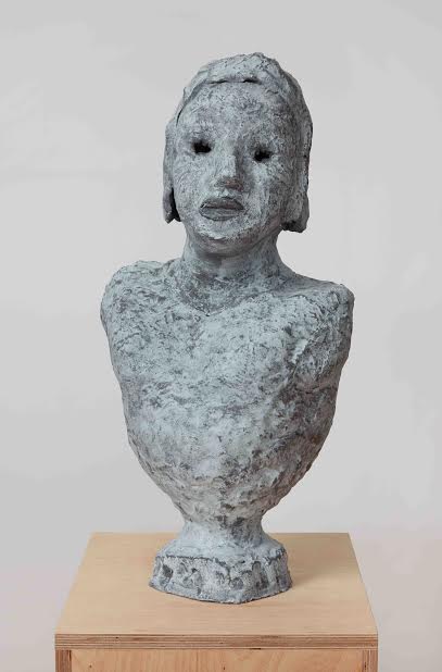 Pale and Dark Gray Portrait Bust with Dark Eyelashes, 2018, ceramic, 23”x11”x8” (Photo by Alan Wiener)