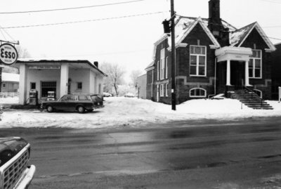 Bracebridge Public Library as it appeared in the 1970's on Manitoba Street next to the Uptown Esso station. The library has remained in this location since 1908 but the Esso station has been replaced by The Old Station restaurant. Photo and caption courtesy of the  Muskoka Digital Archives.