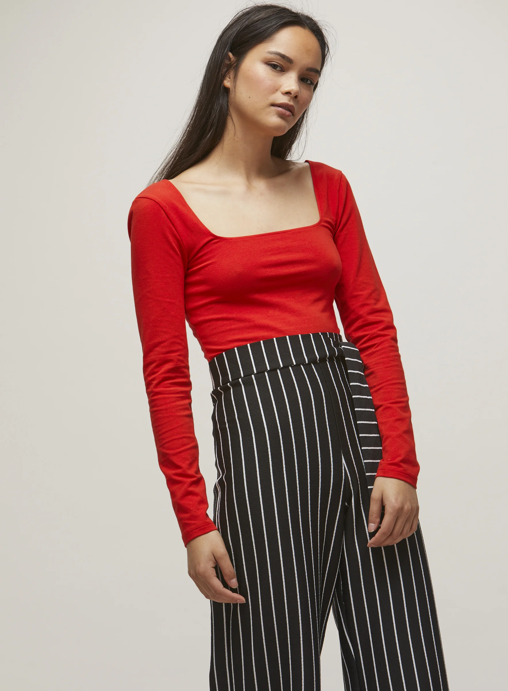 12B21VRED_10336-.jpg