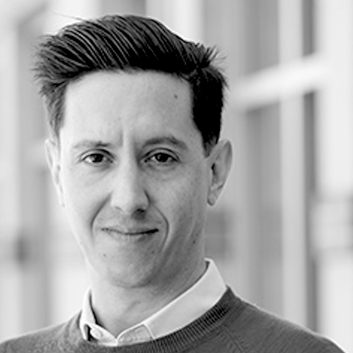 USC-DES_Faculty_Aaron_Siegel.jpg