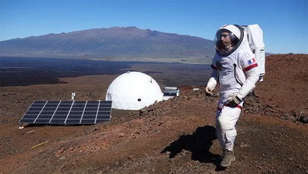 mars-simulations-christiane-heinicke-hi-seas-620.jpg