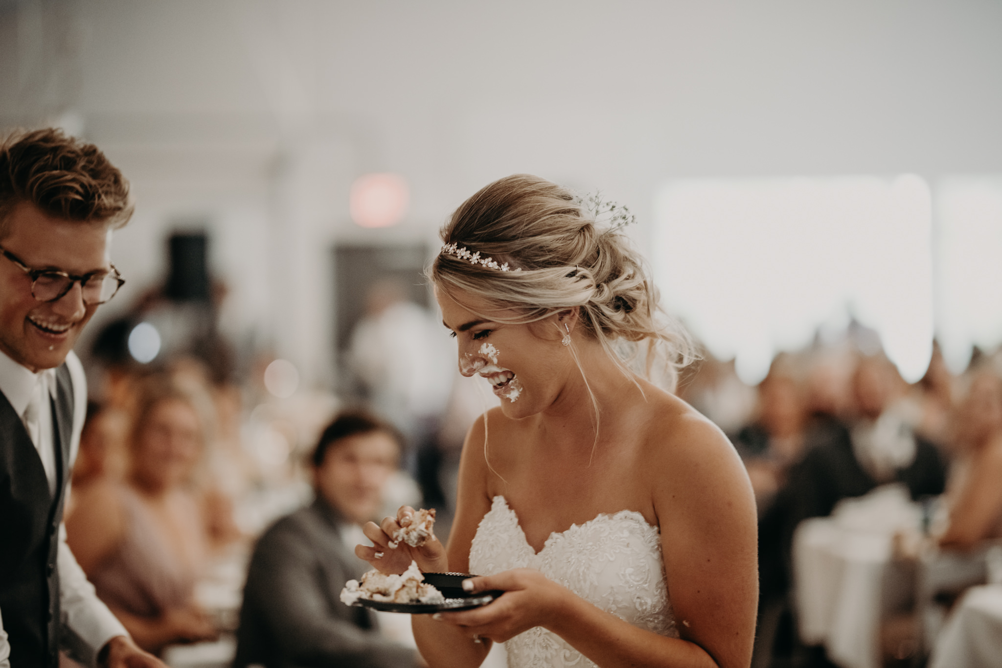 MarquetteMichiganWeddingPhotosMichiganWeddingPhotographerUpperPeninsulaWedding-50.jpg