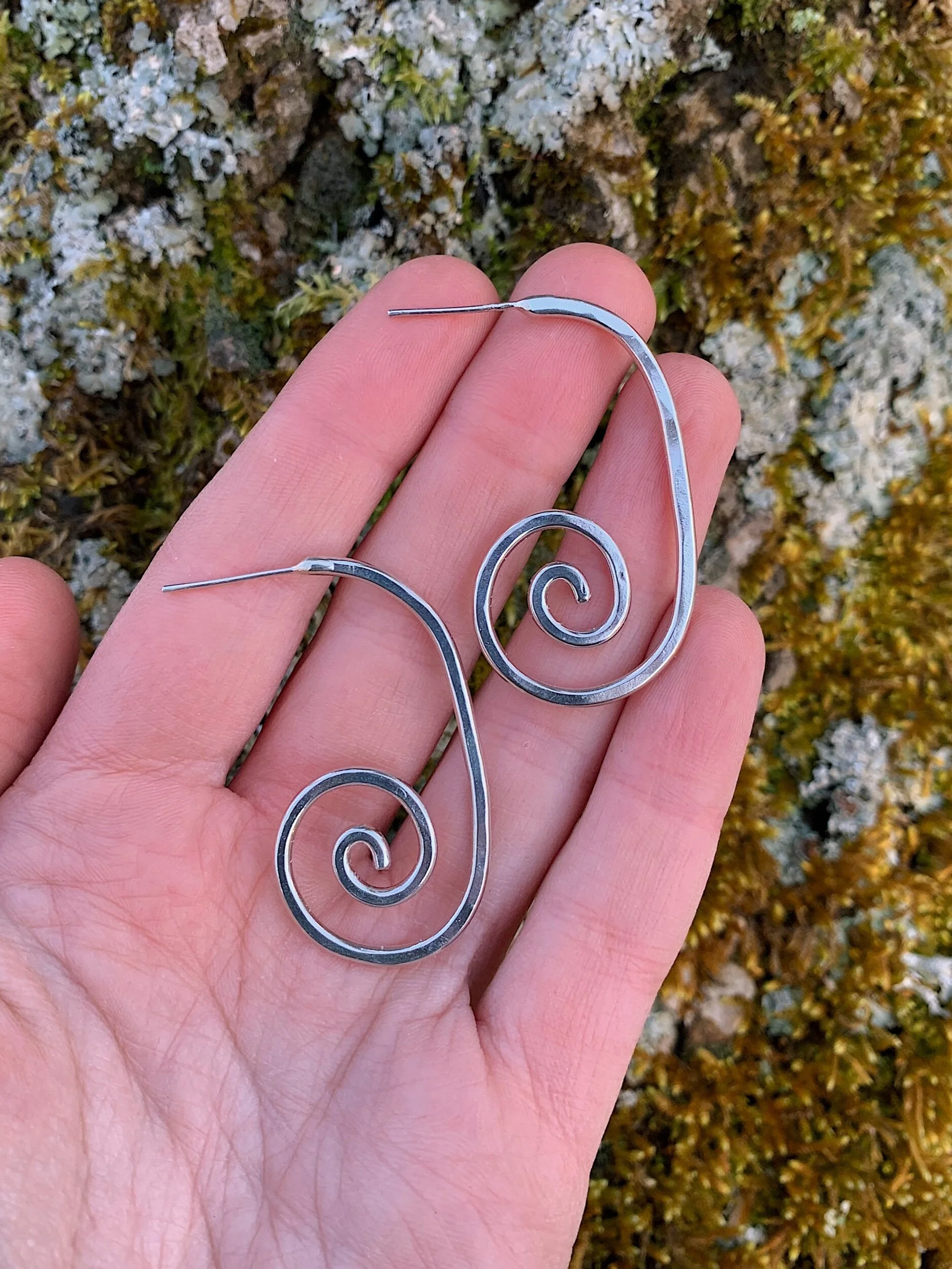 7377E098-2B86-465A-B5F1-EFC355F19D15