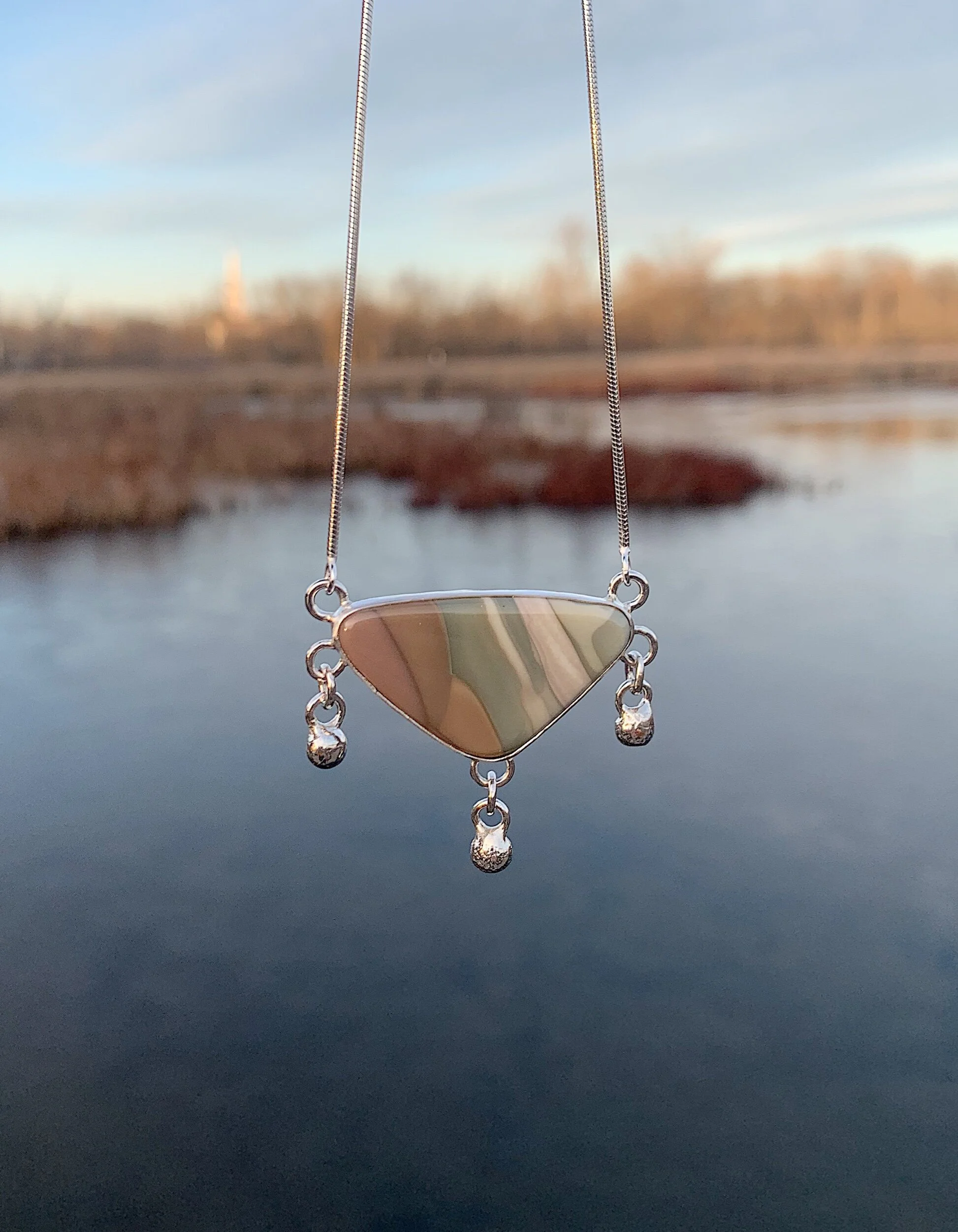 8C4184EE-2471-45B5-90FB-C3B250D498D3