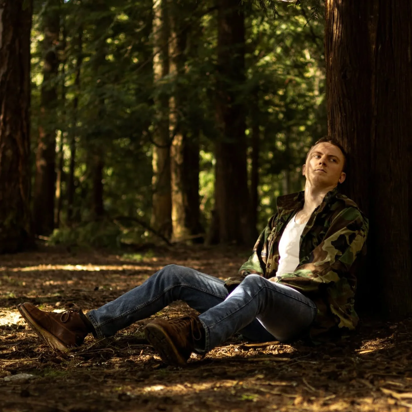 They drew first blood...
.
Super fun photoshoot with @leii_raw. Video coming soon.
.
#photoshoot #model #modeling #nature #naturephotography📷 #rambo #firstblood #indiefilm #actorlife #wilderness #pacificnorthwest #action #fitnessmodels