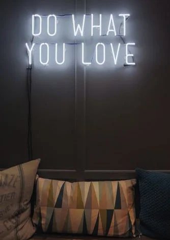 bd54c47ddb57c9279938bb18b56e9d72--office-walls-the-office.jpg