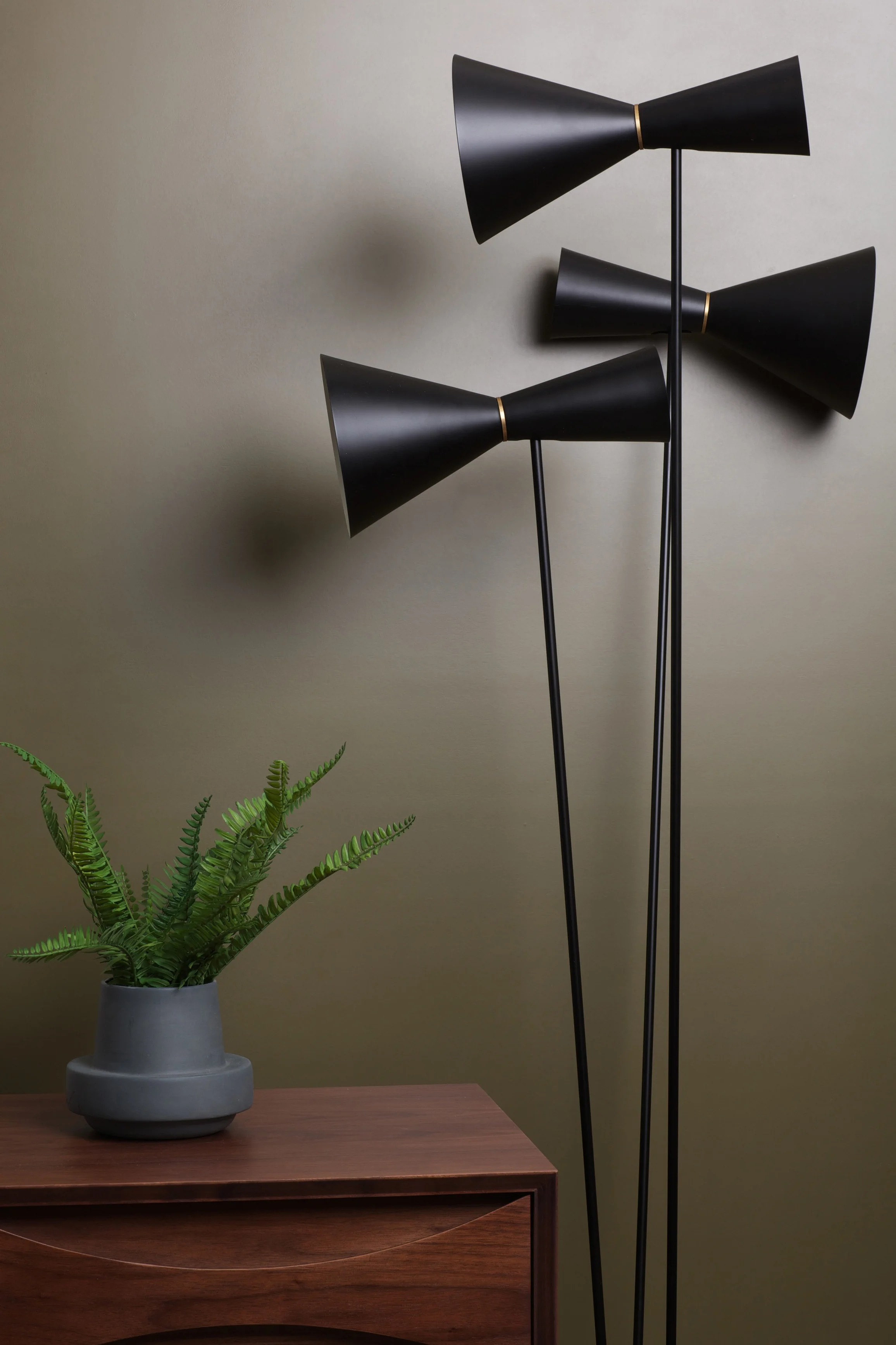 Shop the Stilnovo-Style floor lamp HERE.