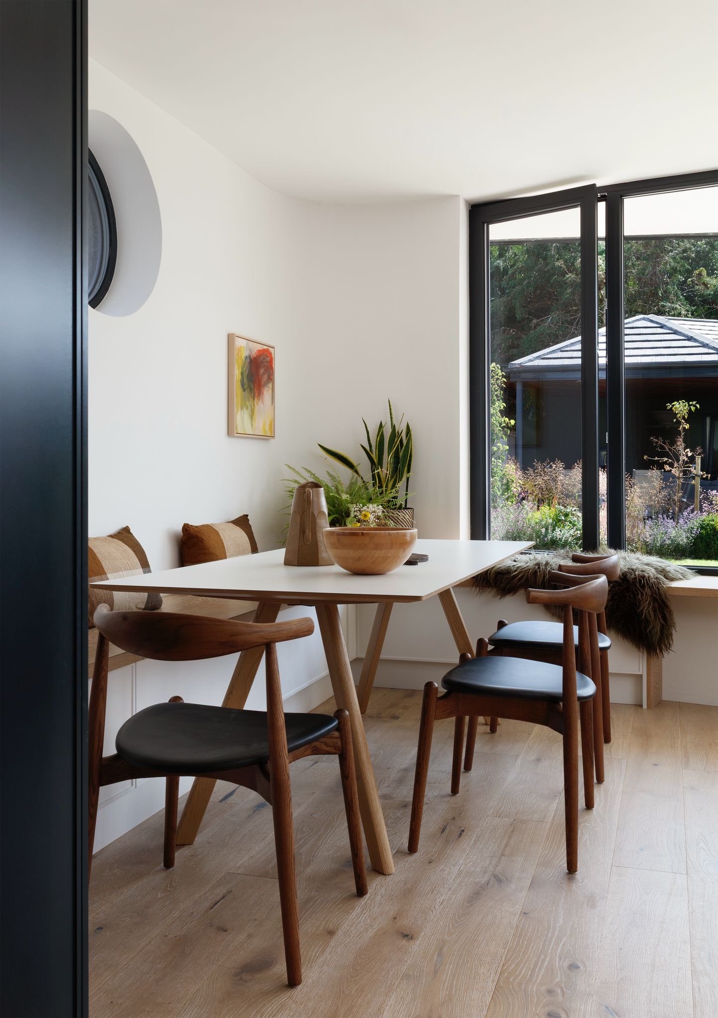 A Coastal Retreat in Salthill: Lynn O’Loughlin’s Stunning Family Home Project