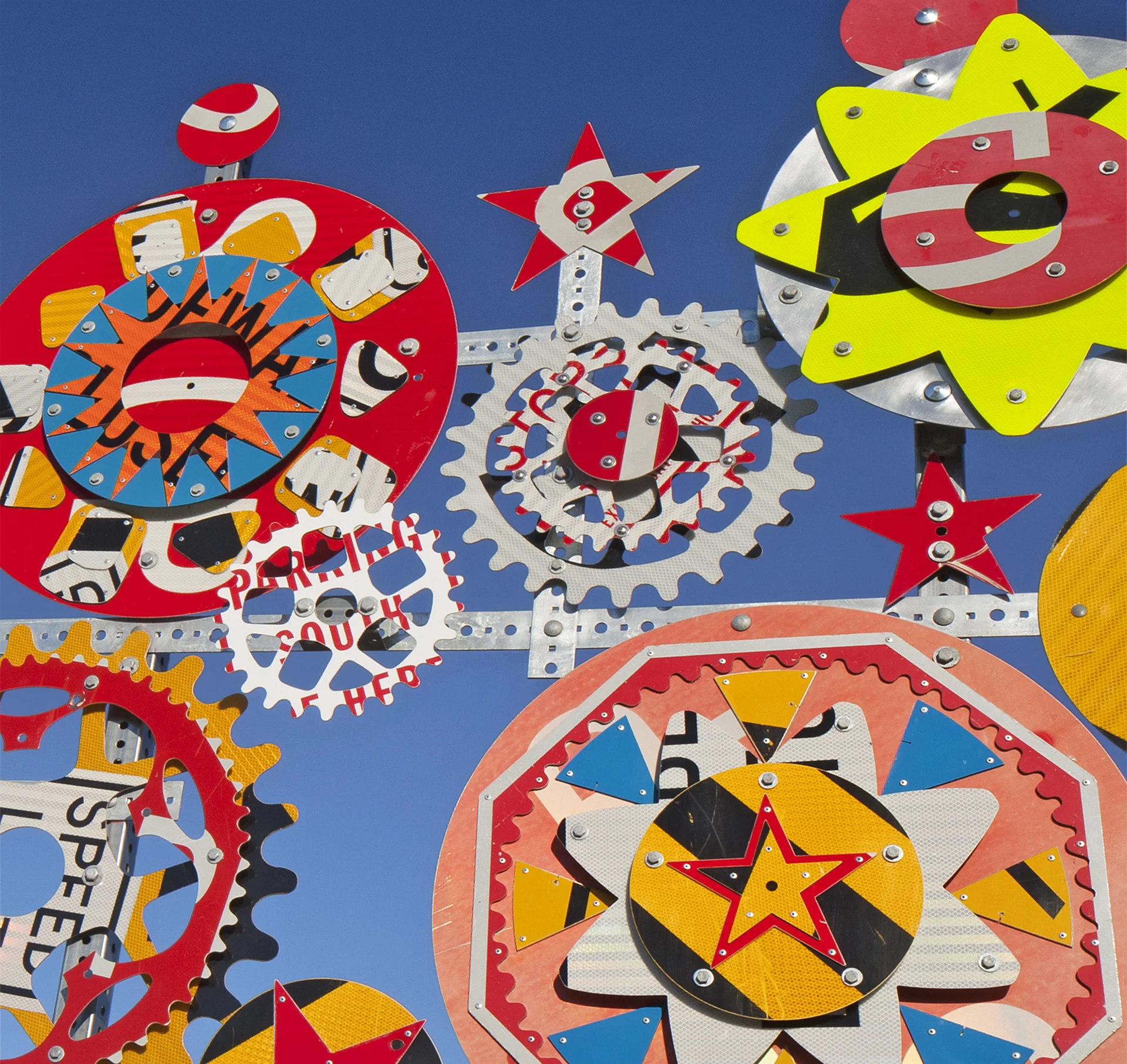 05_PlayLand_FerrisWheelDetail.jpg