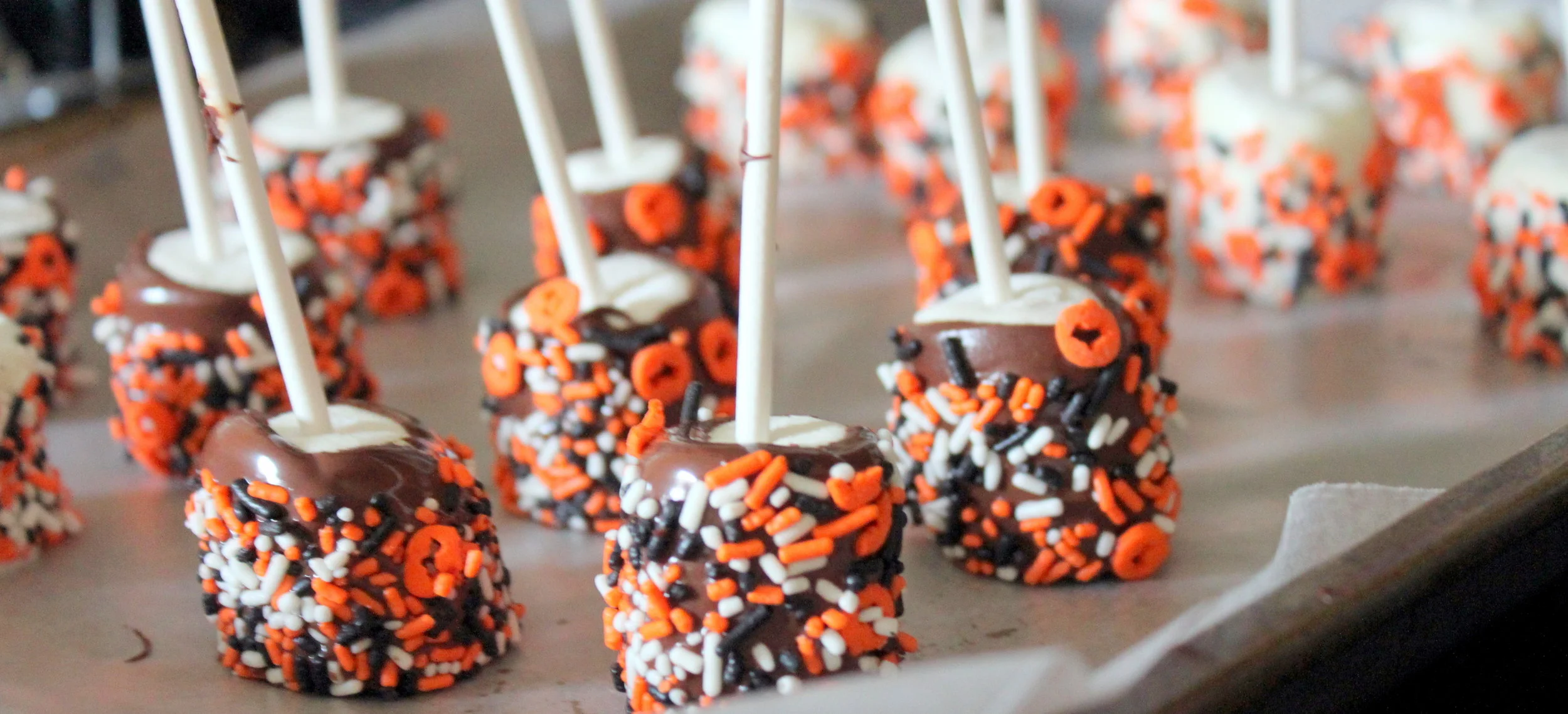 Kid-Friendly Food: Marshmallow Pops