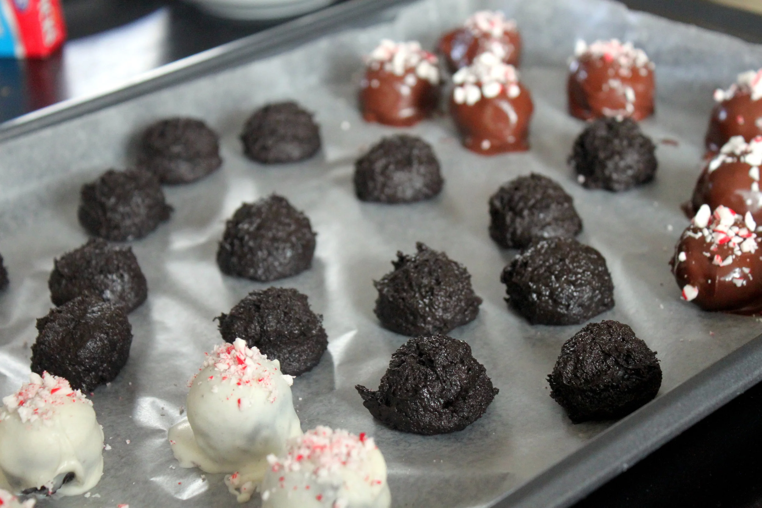 Peppermint Oreo Truffles