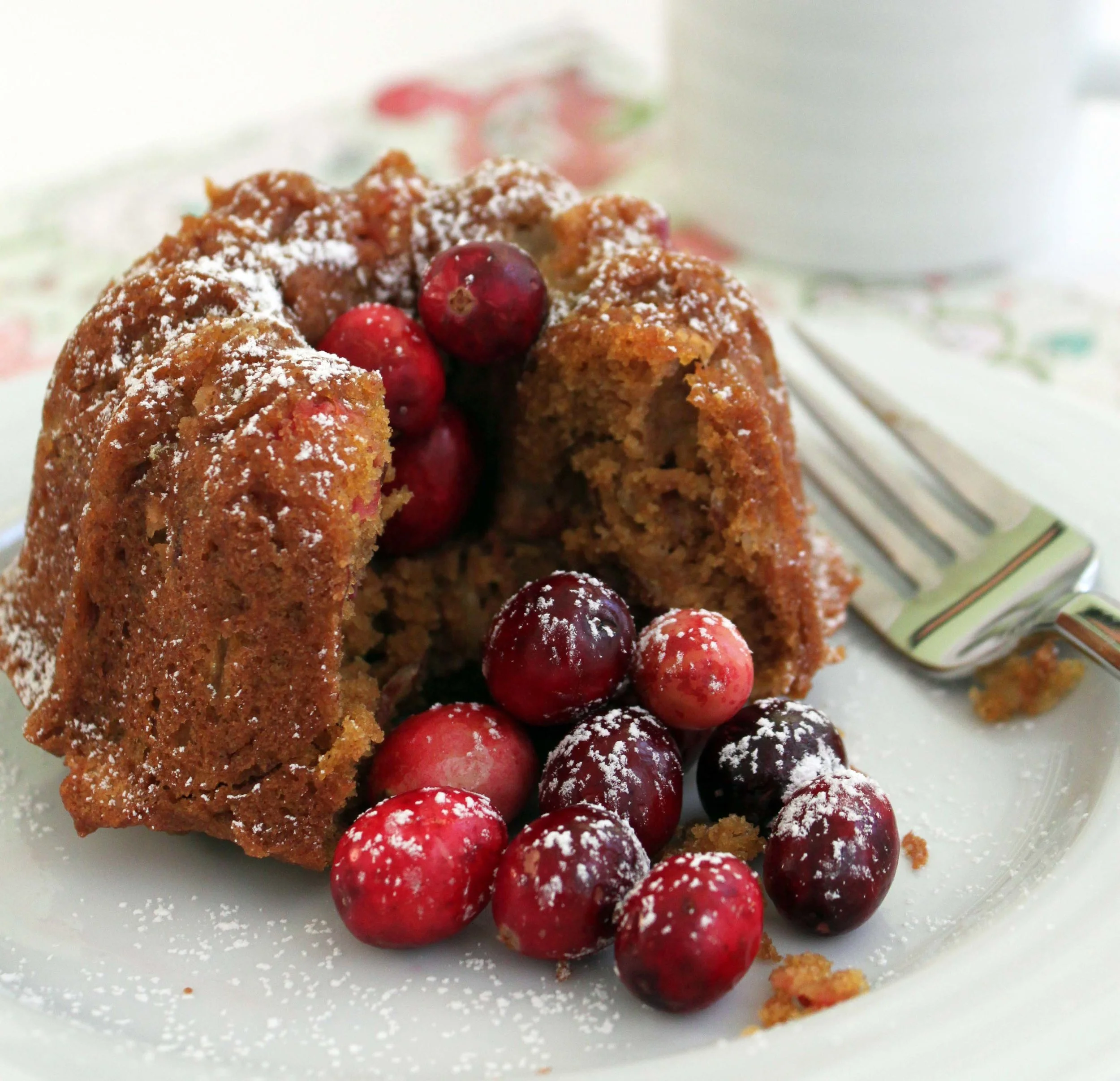 (Mini!) All-In-One Holiday Bundt Cake