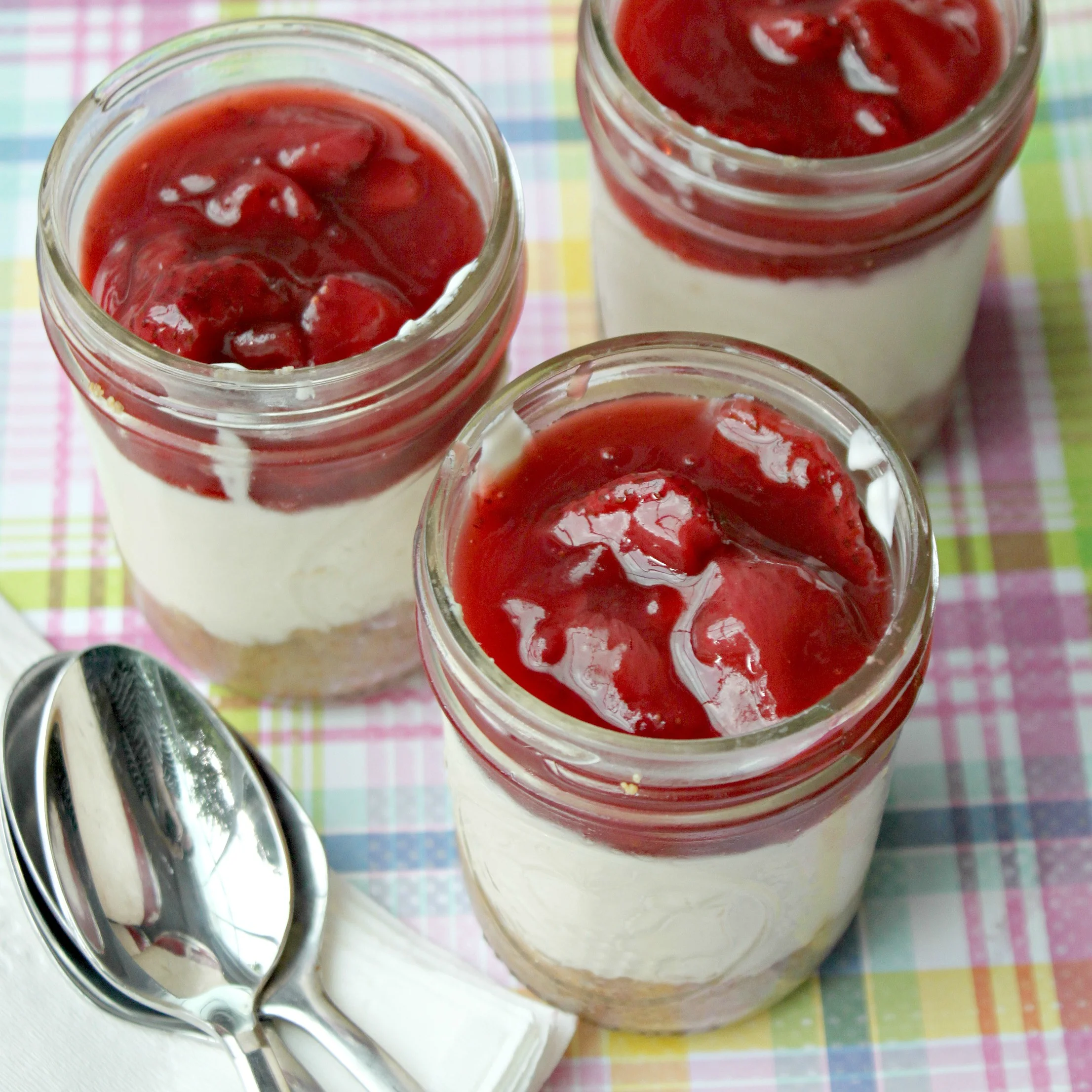 Fresh Strawberry Dessert Sauce