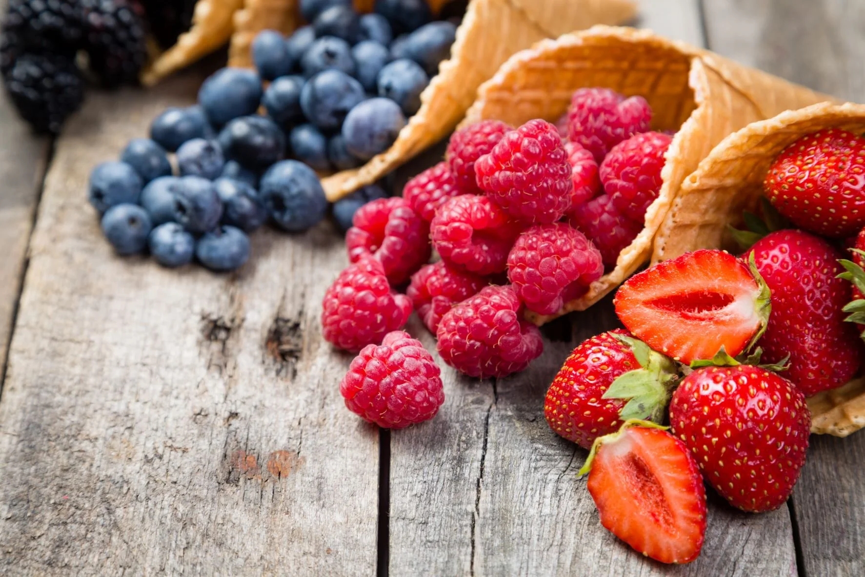 What Fruits to Eat this Summer and Why 