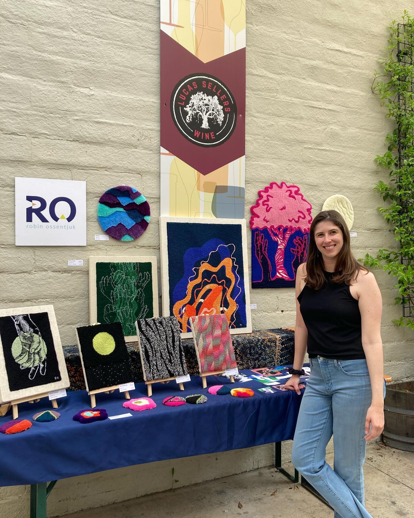 Art in the Alley is always a good time! Thanks to everyone who came out last weekend 🧡

#supportlocalartists #venturacounty #moorpark #artwalk #makersmarket #artpopup #fiberartist #colorfulart