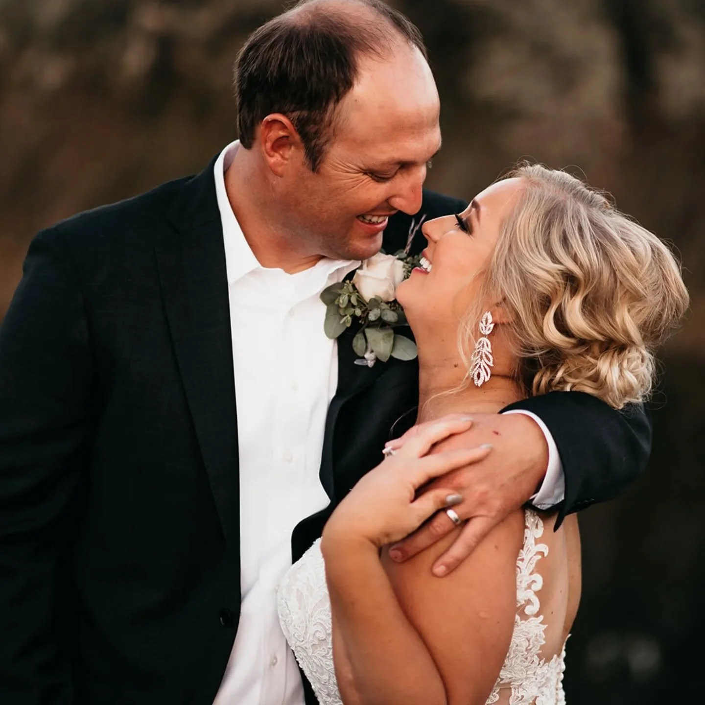 I do🥂
.
.
.
.
.
.
.
#boiseidaho #idahoweddingphotographer #idahoweddings #pnwweddings  #pnwbrides pnwweddingphotographer authenticlovemag junebugweddings photobugcomunity hufpostido elopementphotographer adventurouslovestories radlovestories  dirtyb