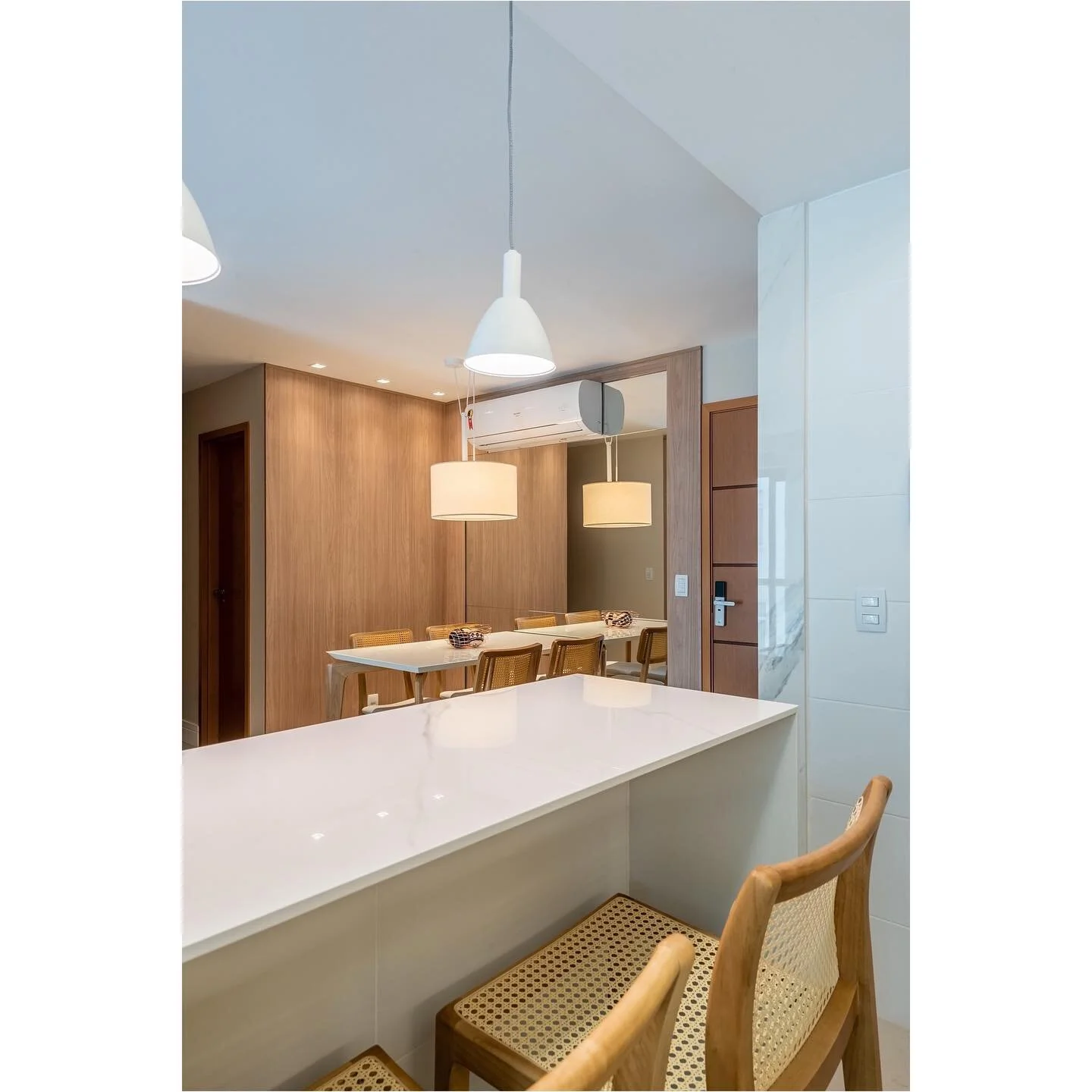 Apartamento R
.
.
.
Foto: Wagner Pinheiro
#projetoresidencial #reforma #apartamento 
#tdoarquitetura #tdoprojetos #tdoobras
