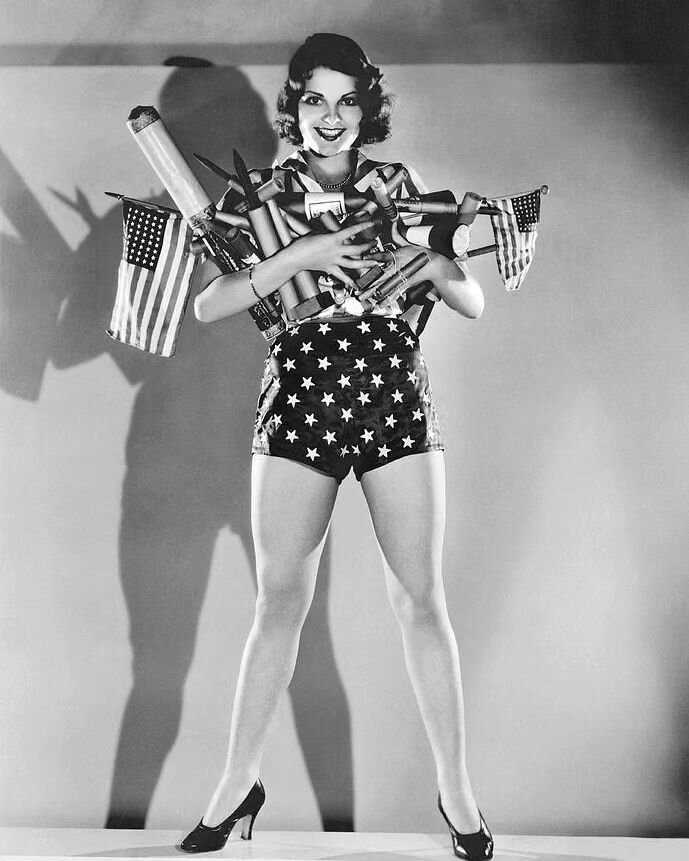 Happy 4th of July! ❤🇺🇸⭐️
Have fun Celebrating our Country's independence today! 💙 

#4thofjuly #independenceday #vintagepinup #4thofjulypinup #patriotic #pinupgirl #vintagephoto #pinupgirl #fireworks #Americanflag #Merica #homeofthefree #landofthe