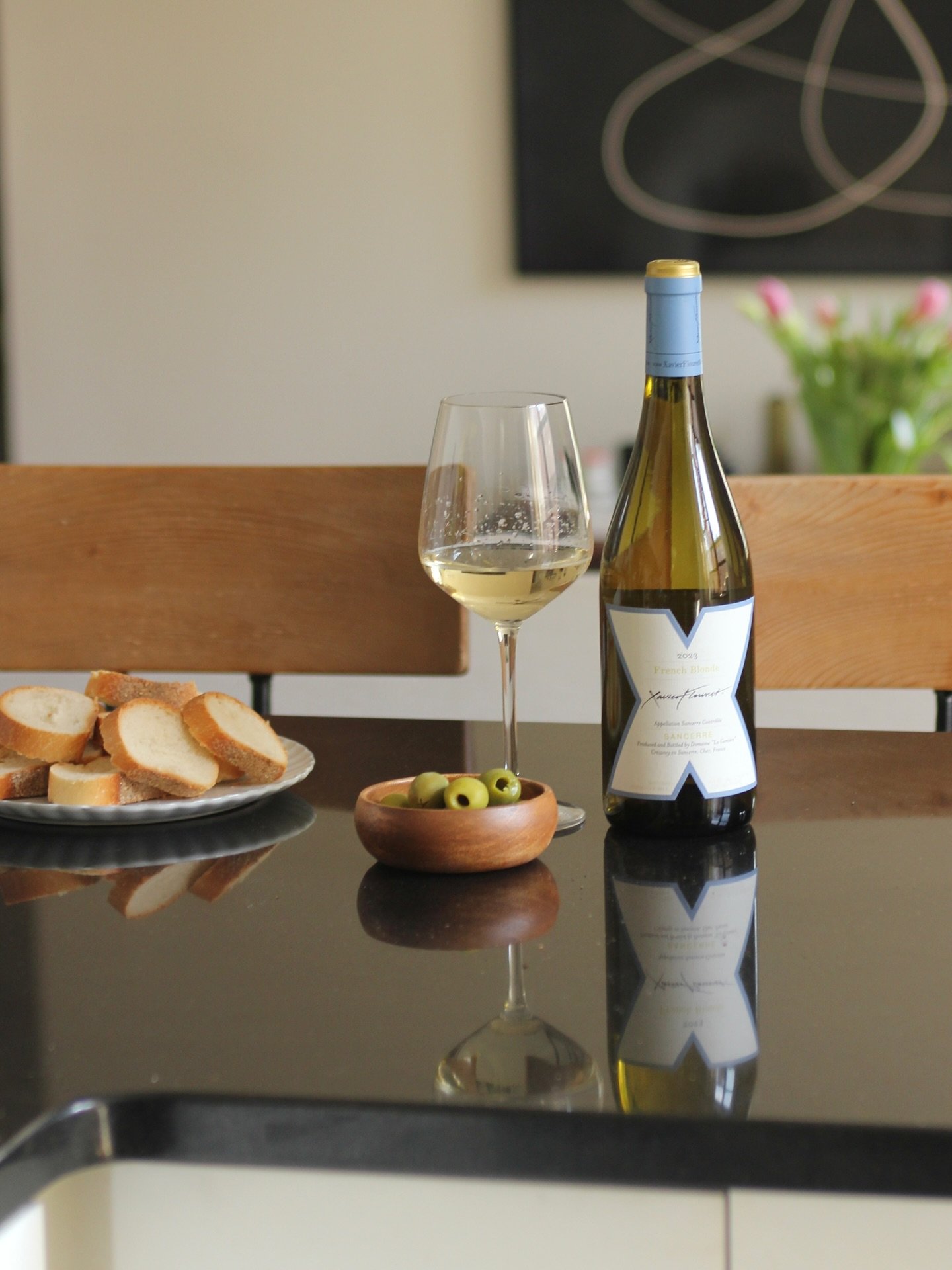 Whether you&rsquo;re enjoying a quiet night at home or attending a dinner party with your friends, the Xavier Flouret Wines French Blonde is the perfect complement to the evening.

Produced by Domaine La Gemiere on the slopes of the Loire Valley, Fre