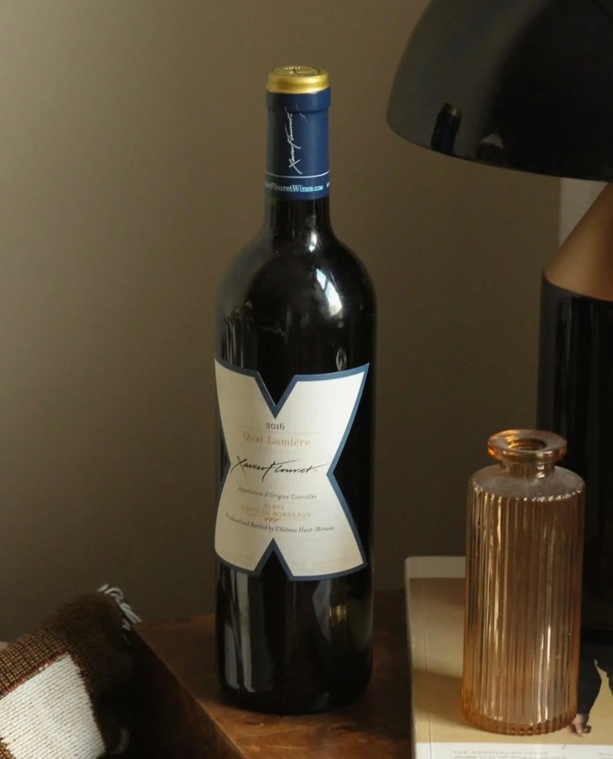 Winter weekend sips 🍷 Warm, bold, and inviting, Quai Lumi&egrave;re Bordeaux pairs best with a chilly December evening.