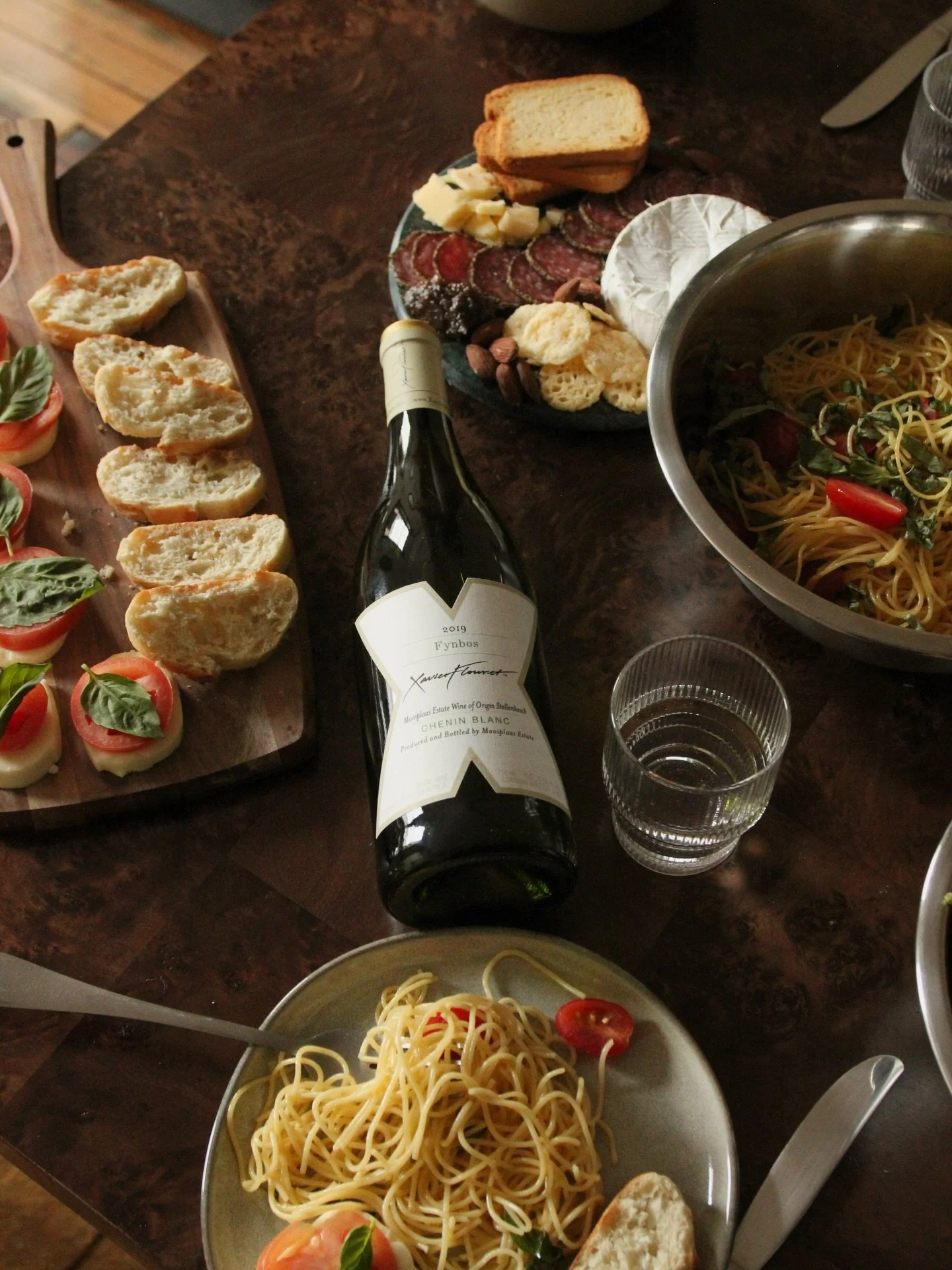 Fridays are for food and wine 🍷 🍝 Find your favorite pairings with the Xavier Flouret Wines Collection.