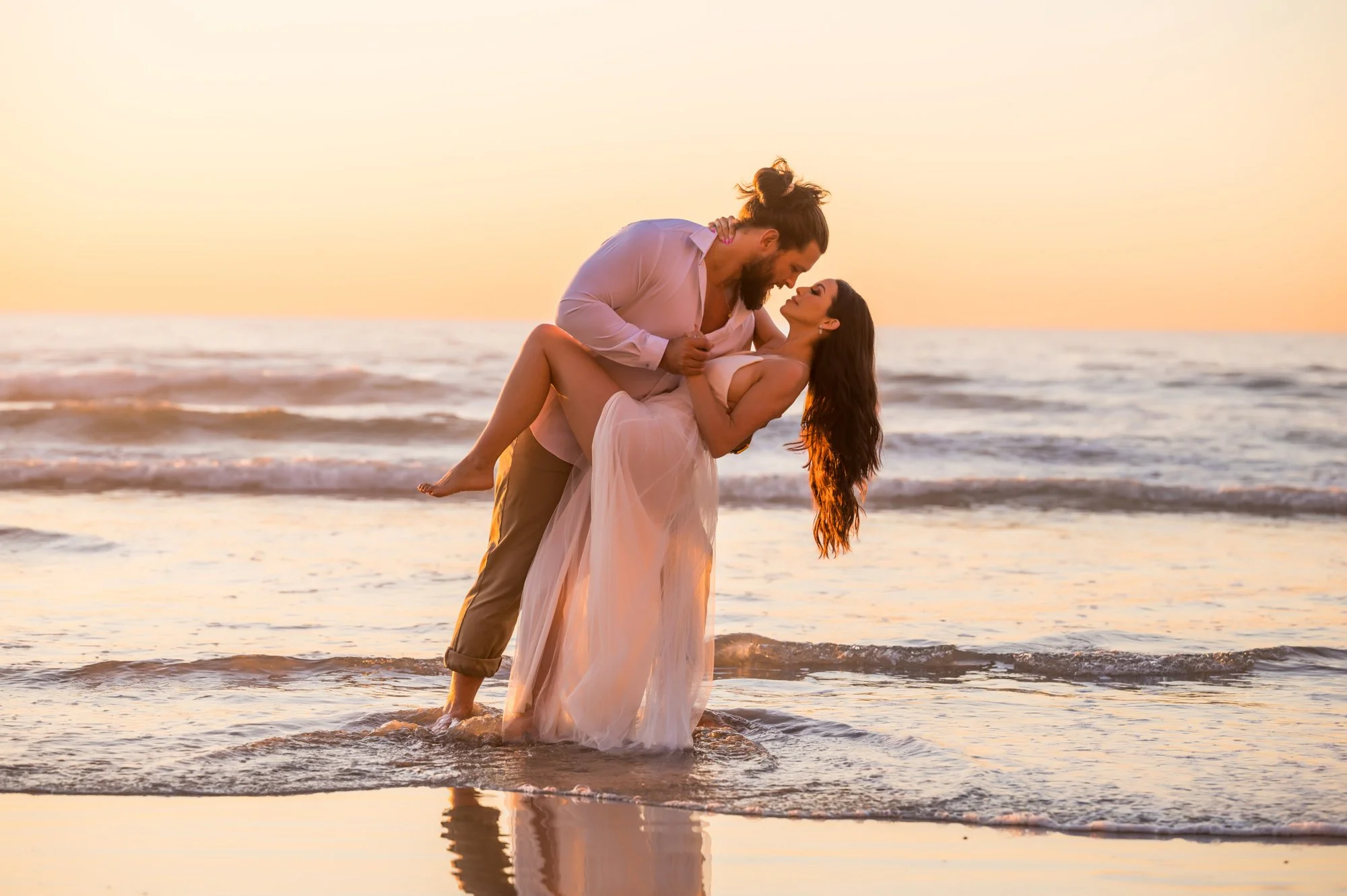 0010_Scheana_Vanderpump_Rules_engagement_photos_La_Jolla_Pier.jpg