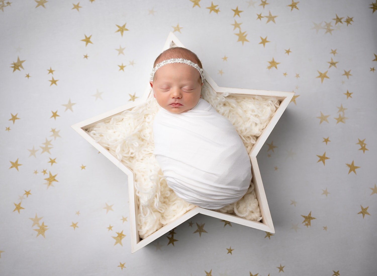baby-girl-in-star