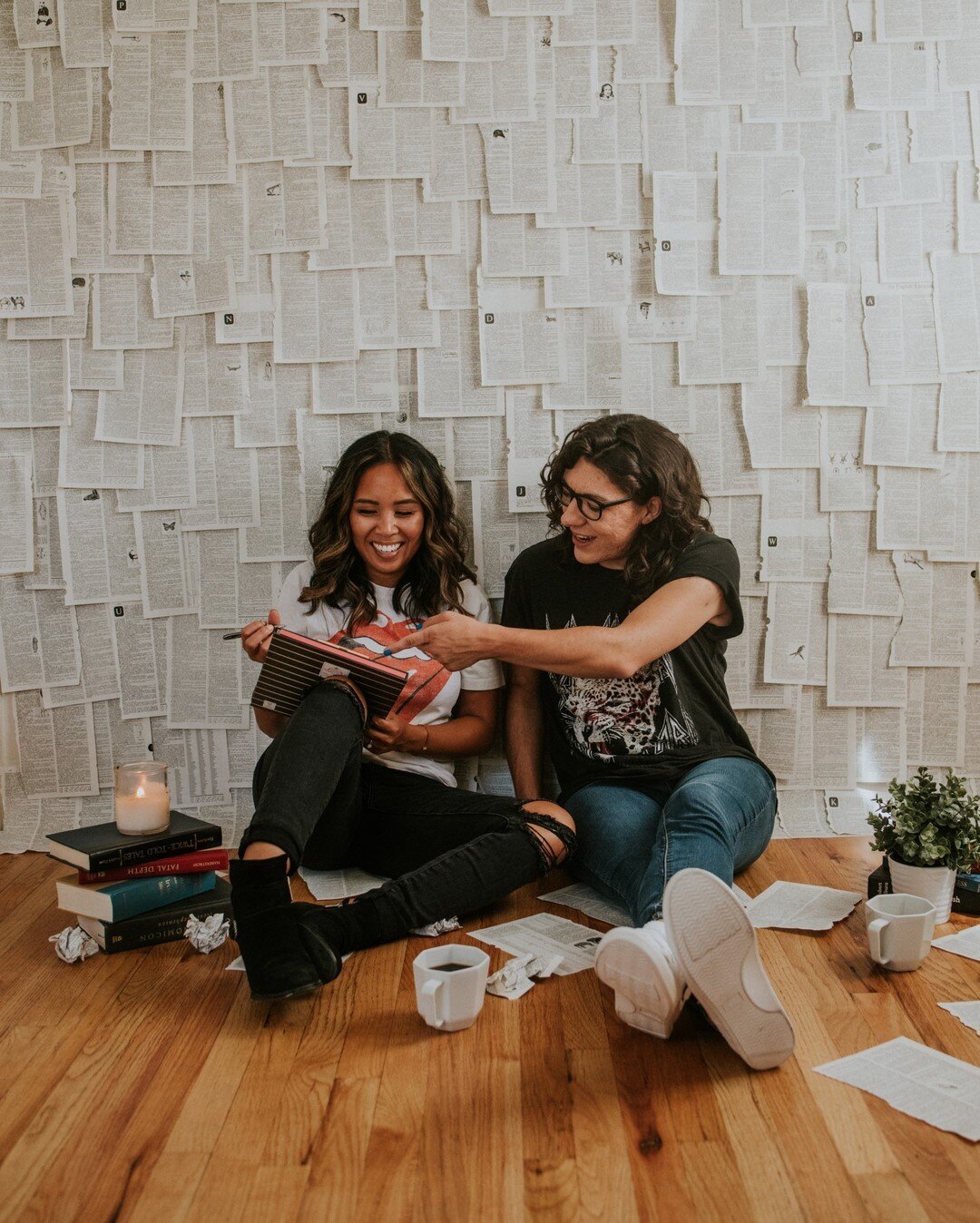 Janelle and Denise from Au Fait Copy recently graced my in-home studio with their presence. It&rsquo;s not every day I get to work with the coolest copywriting ladies, but this shoot wasn&rsquo;t any ordinary shoot -- I mean LOOK at that custom book 