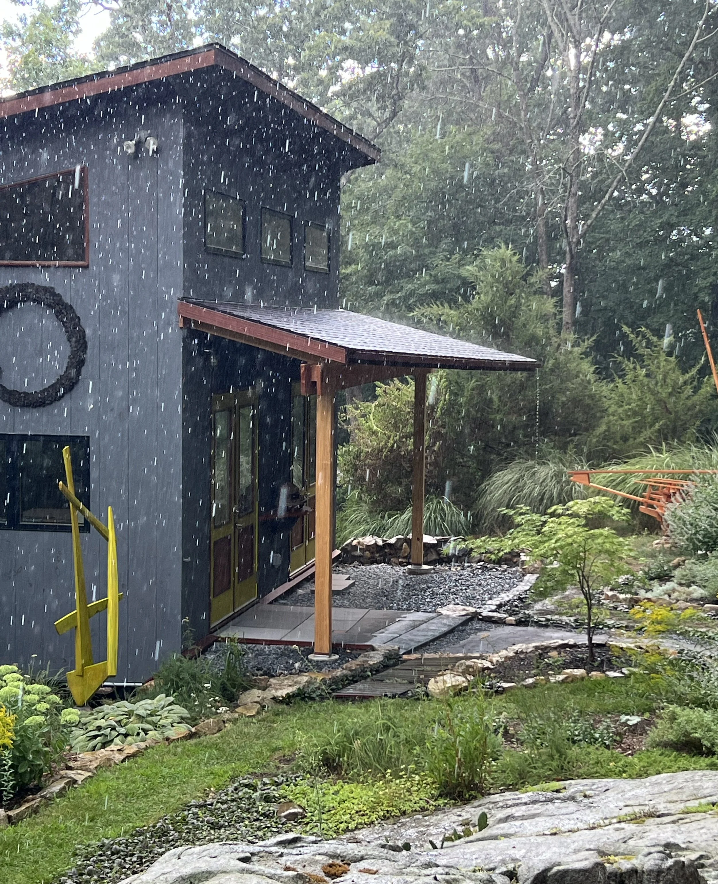 Exterior_Rain_1.jpg