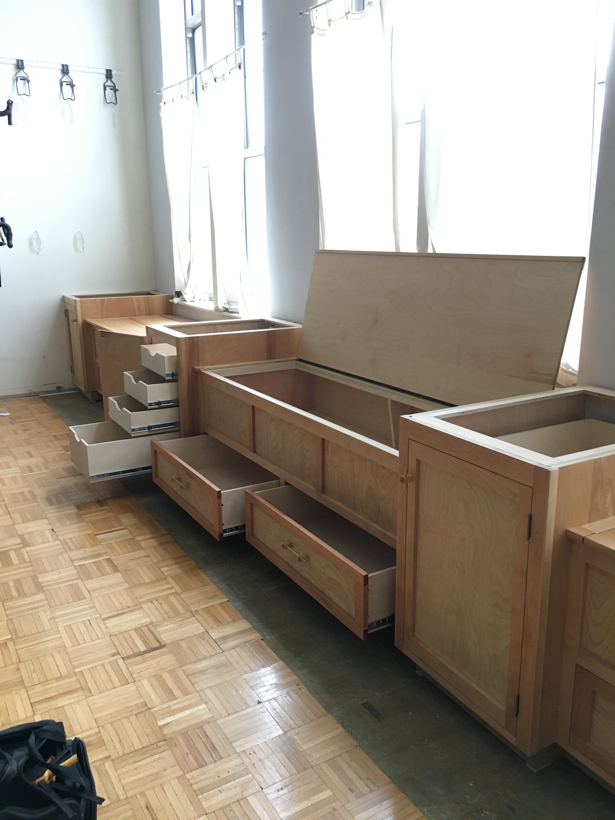 Wall_Drawers_2.JPG