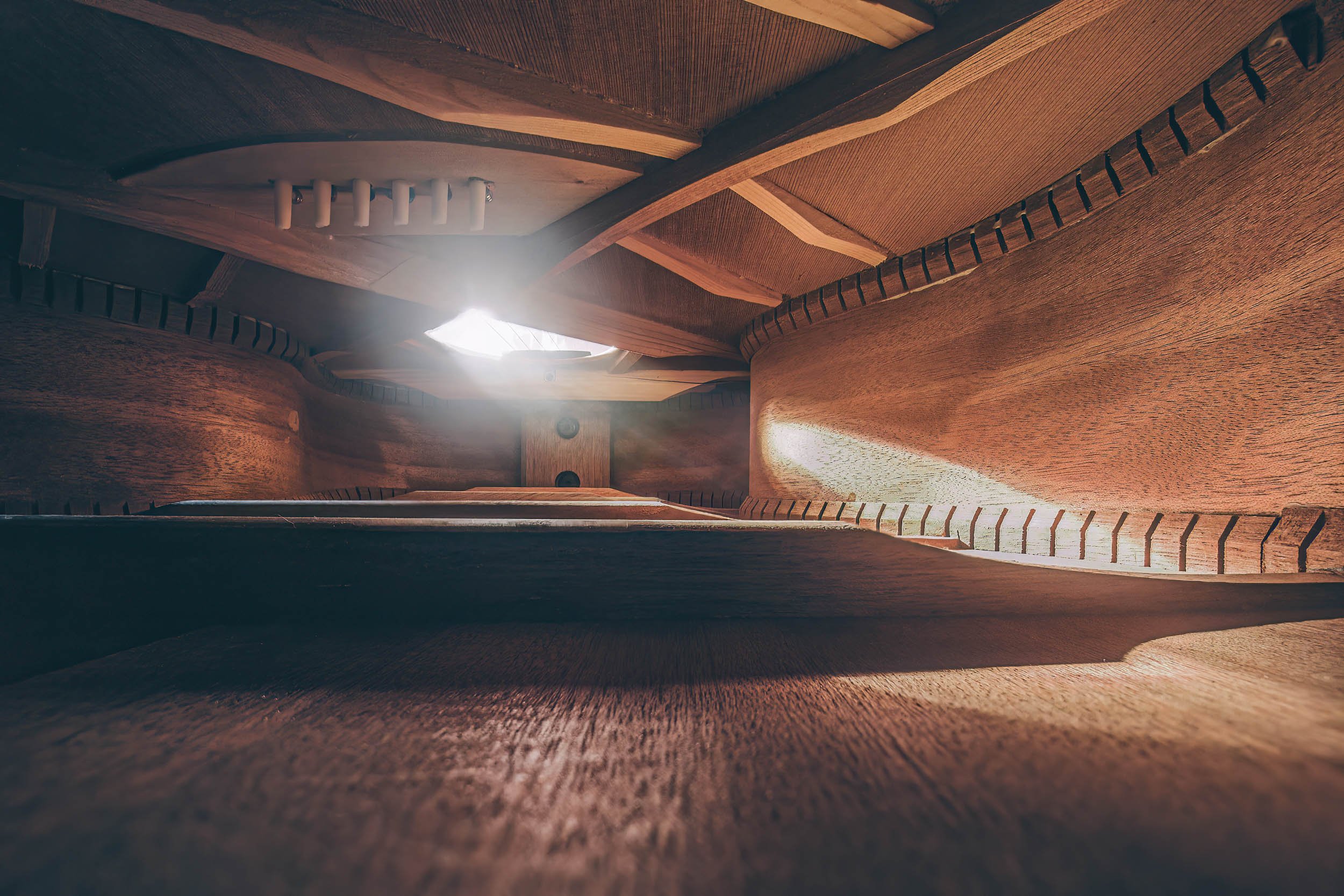 INSIDE AN ACOUSTIC GUITAR, PART 1