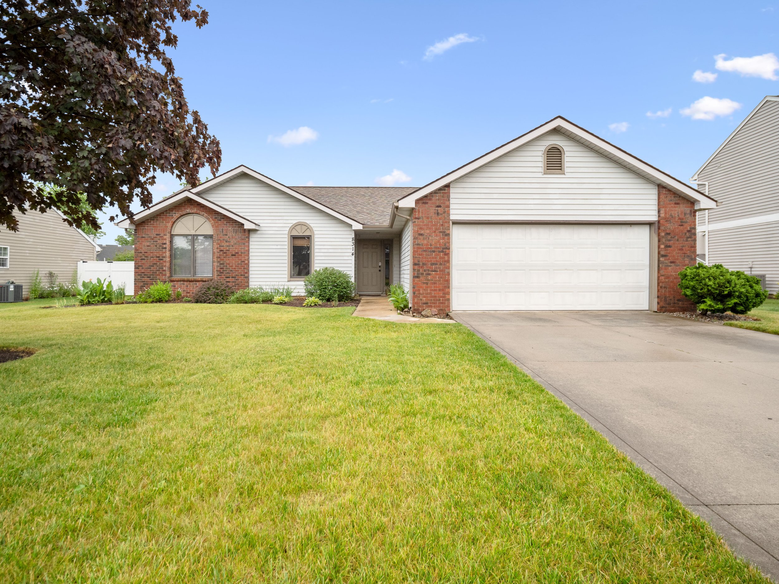 Sold! 8314 Castle Pines Place, Fort Wayne, IN 46835