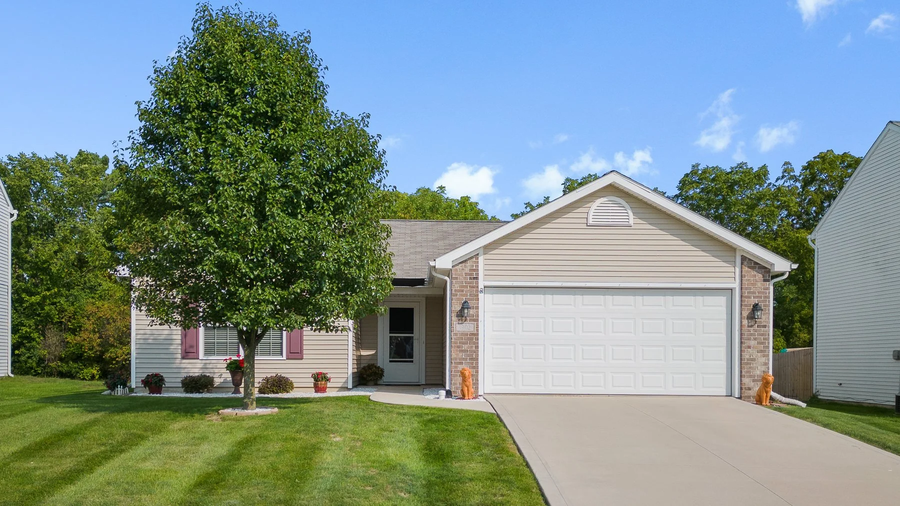 SOLD!! 1902 Clifty Parkway, Fort Wayne, IN 46808