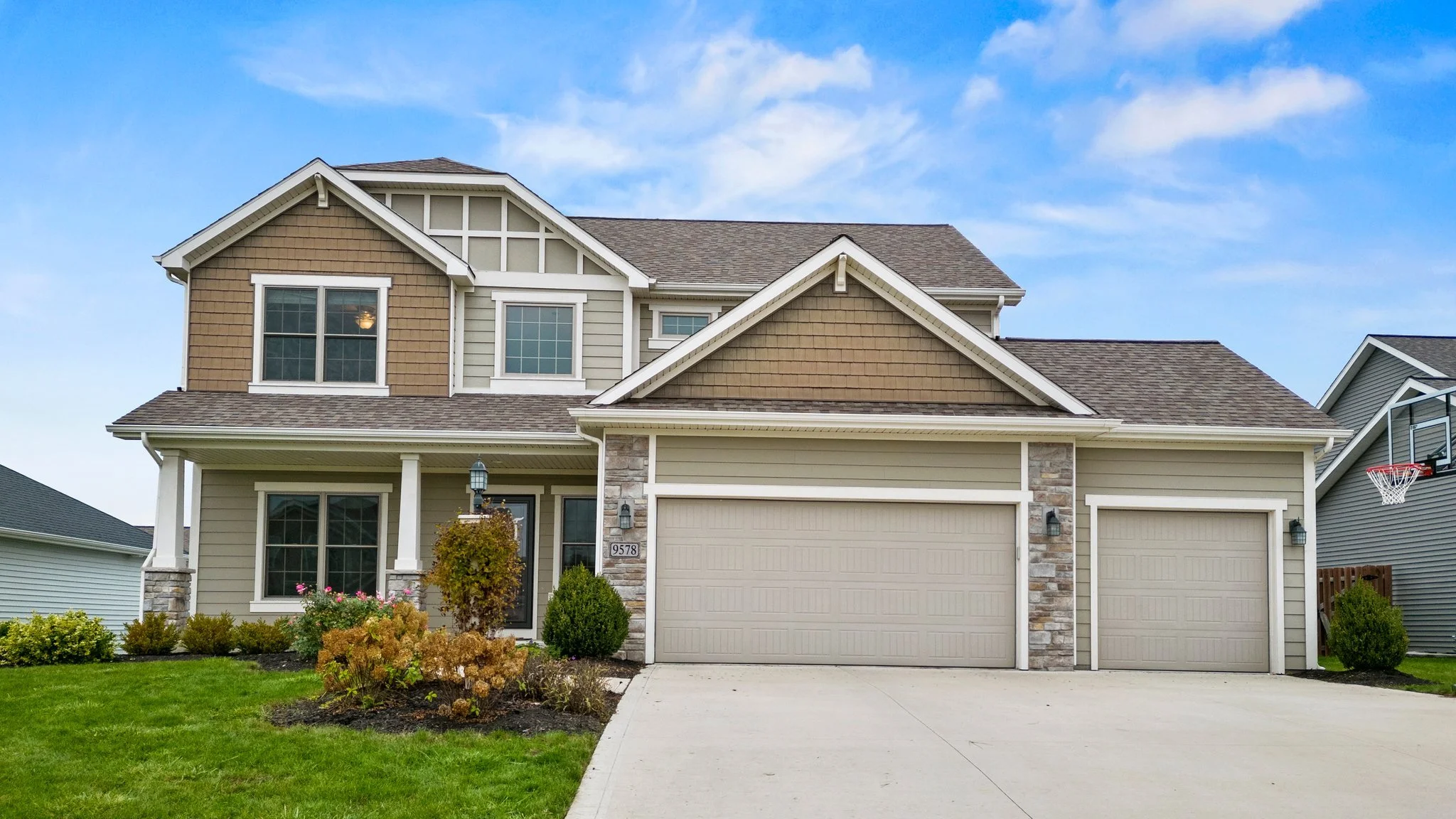 SOLD!! 9578 Abbington Trail Fort Wayne, IN 46818