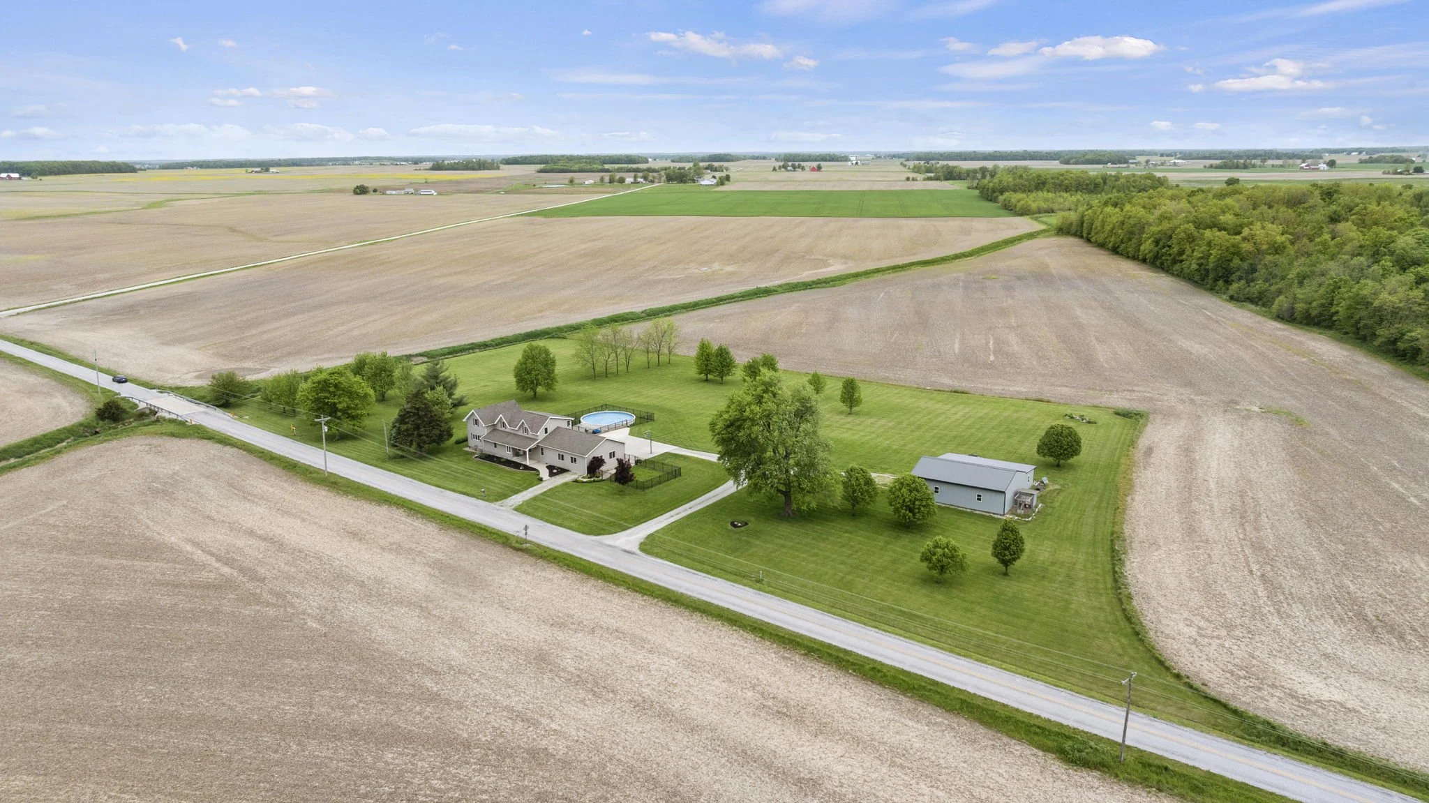 SOLD!! 8108 W Bracken Road, Huntington, IN 46750