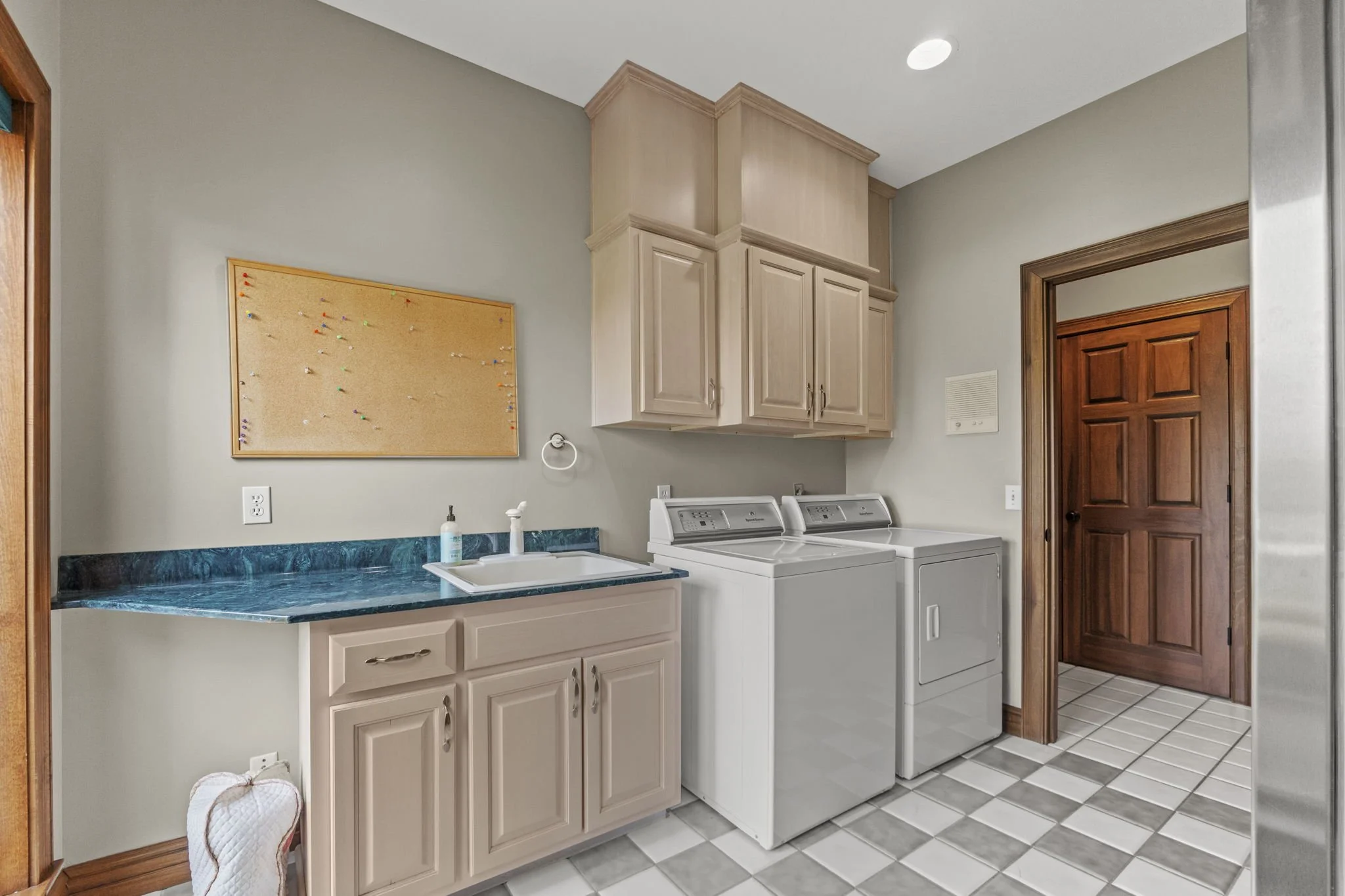 32-web-or-mls-DSC09208.jpg