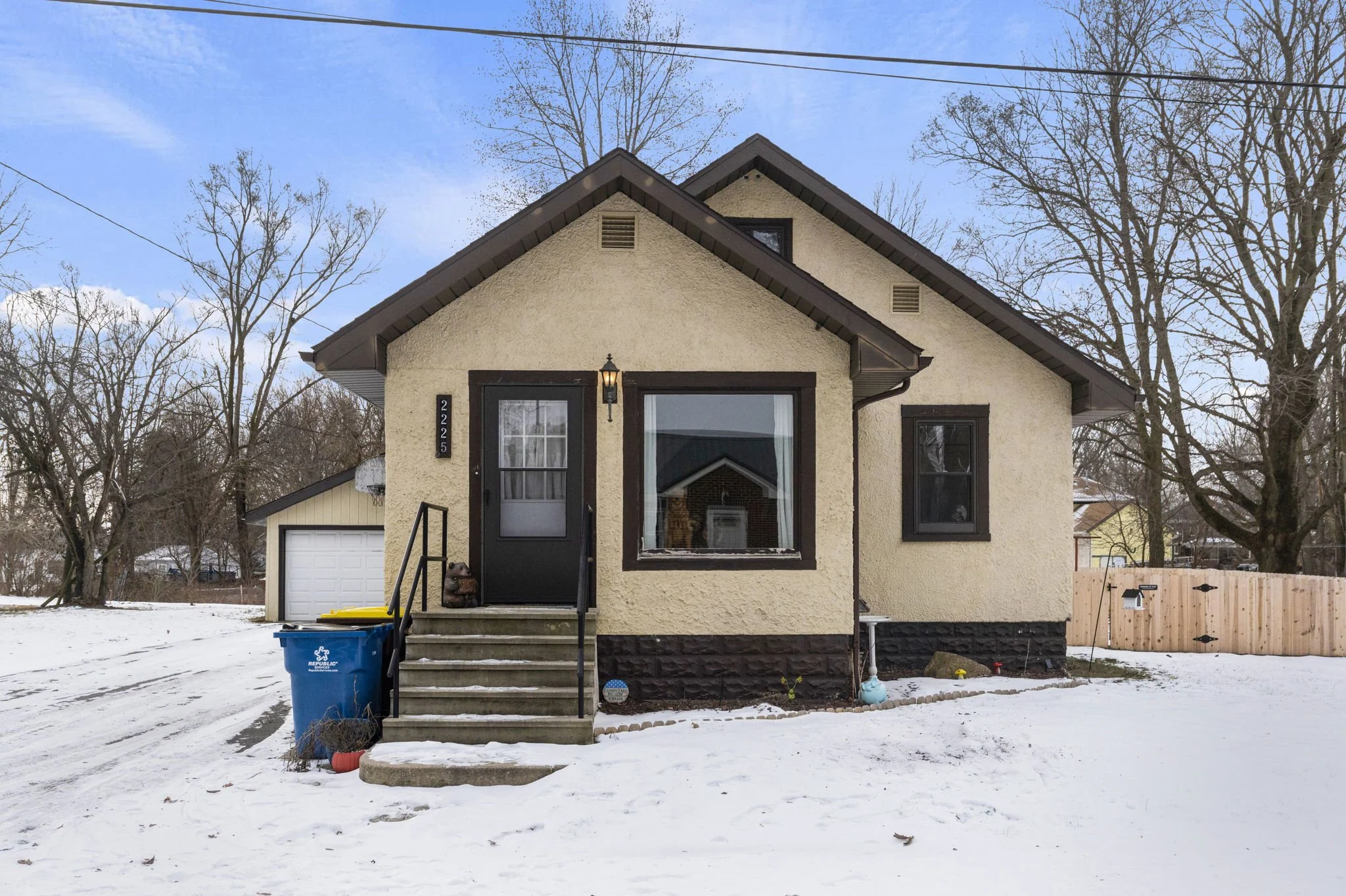 SOLD!! 2225 Edgerton Street, Huntertown, IN 46748